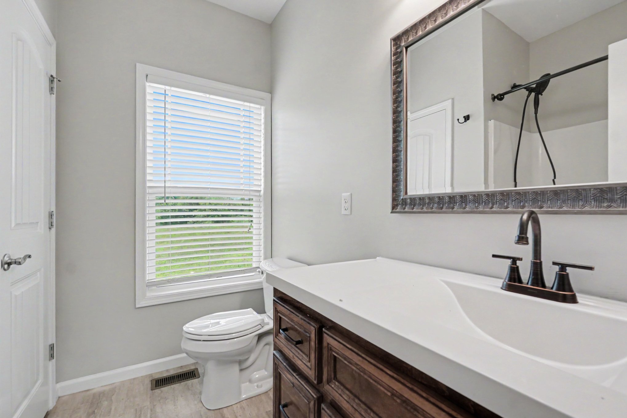 Photo 11 of 20 of 3000 Noble Ct, Waco, KY