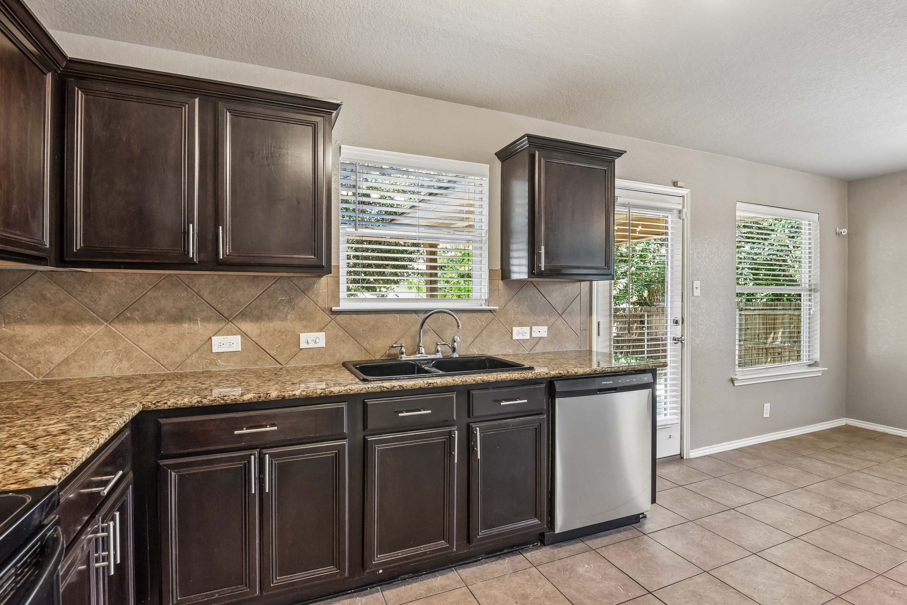 Photo 21 of 49 of 2535 Fayette Dr, New Braunfels, TX