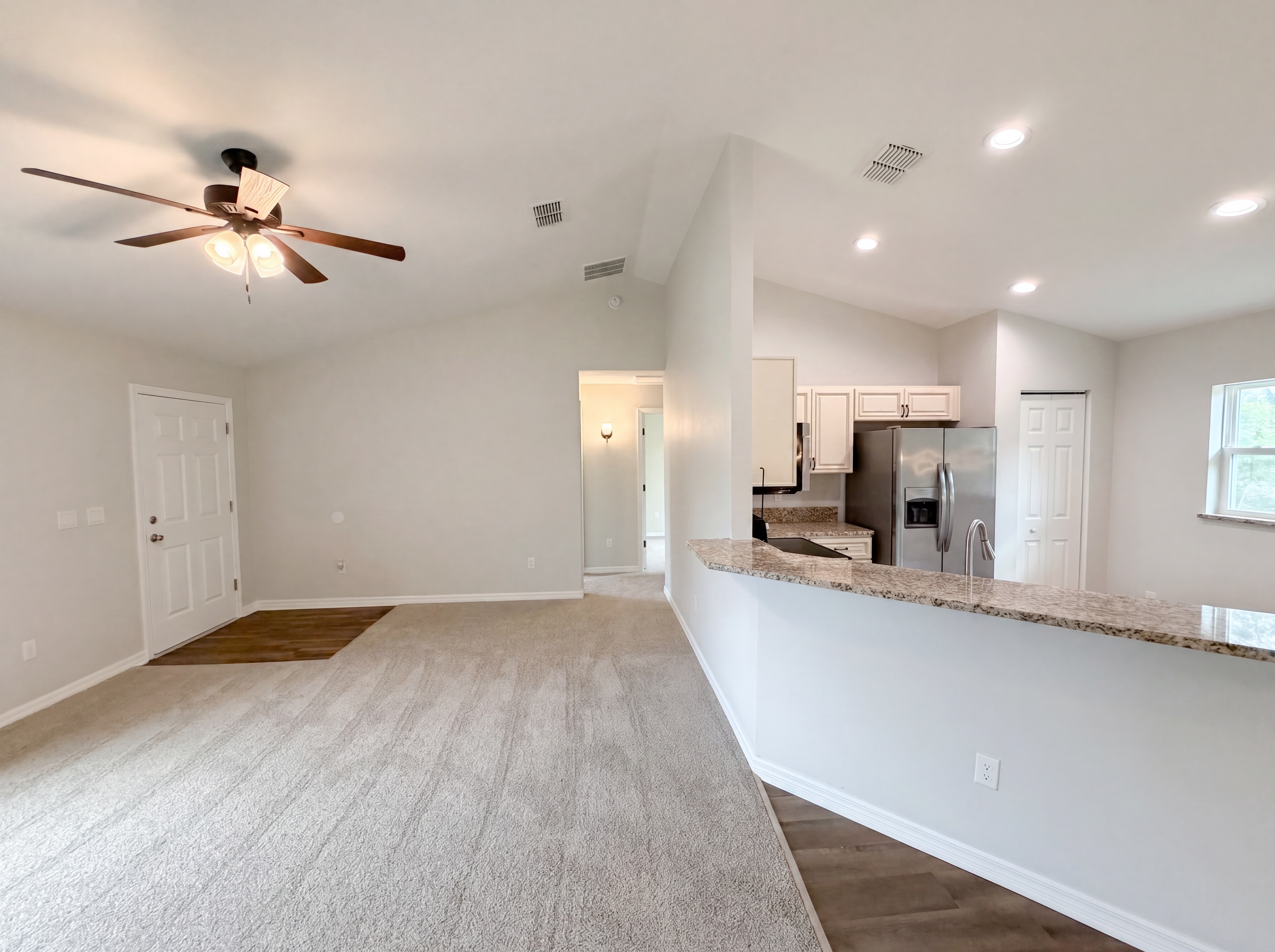 Photo 9 of 19 of 17451 SW 25th Cir, Ocala, FL