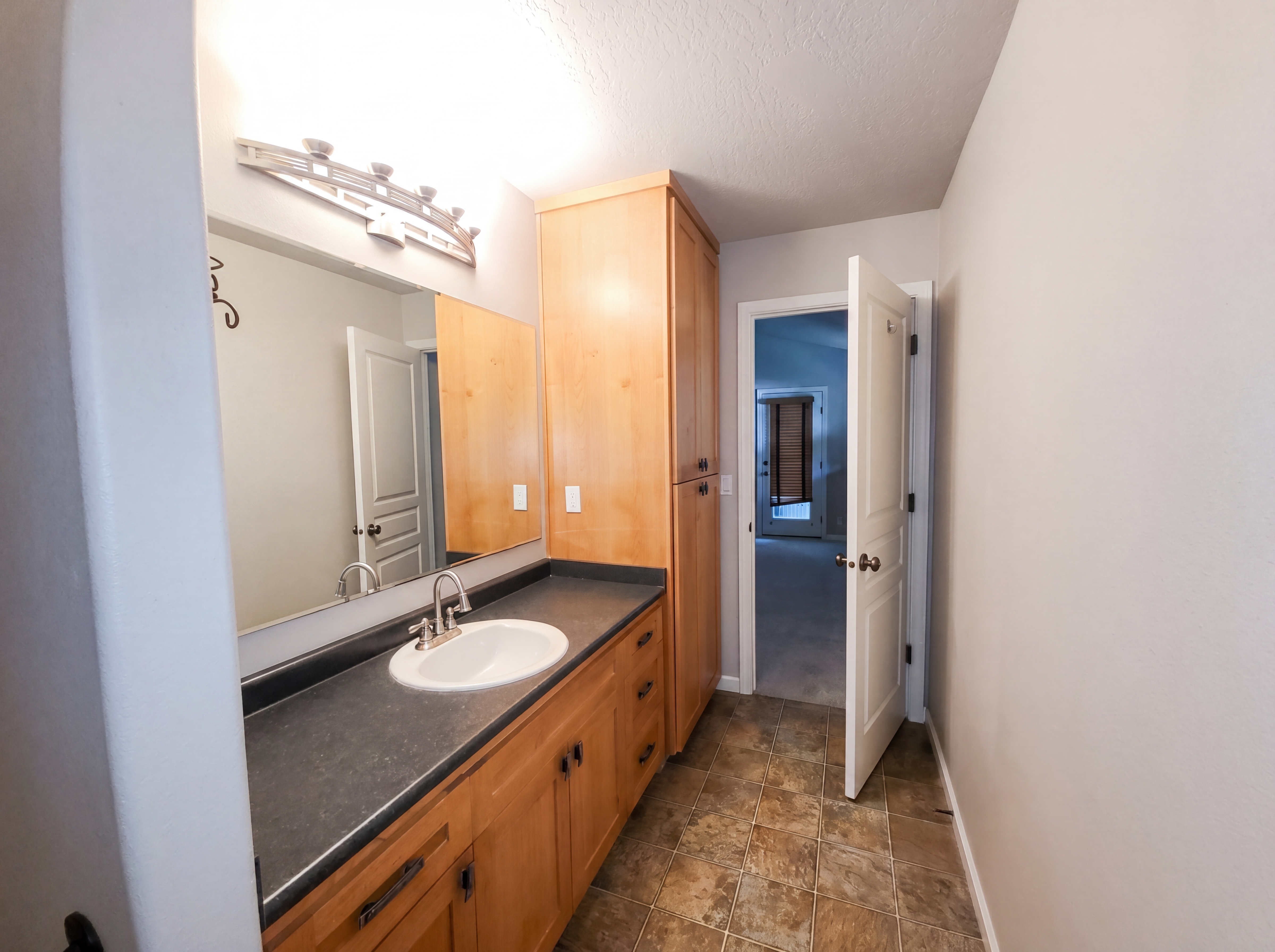 Photo 13 of 22 of 1310 Willow St, Junction City, OR