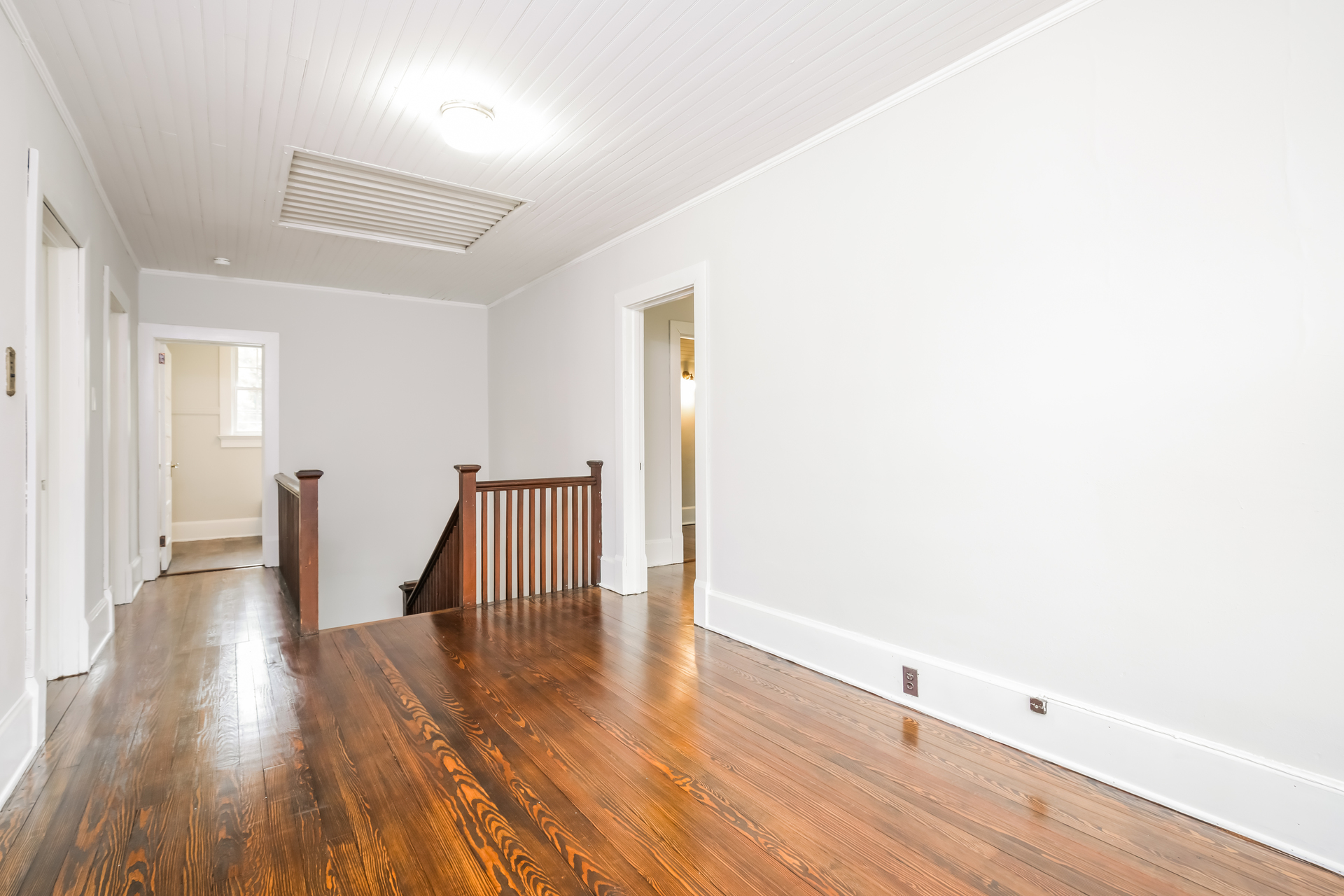 Photo 9 of 21 of 208 E Capitola Ave, Kinston, NC