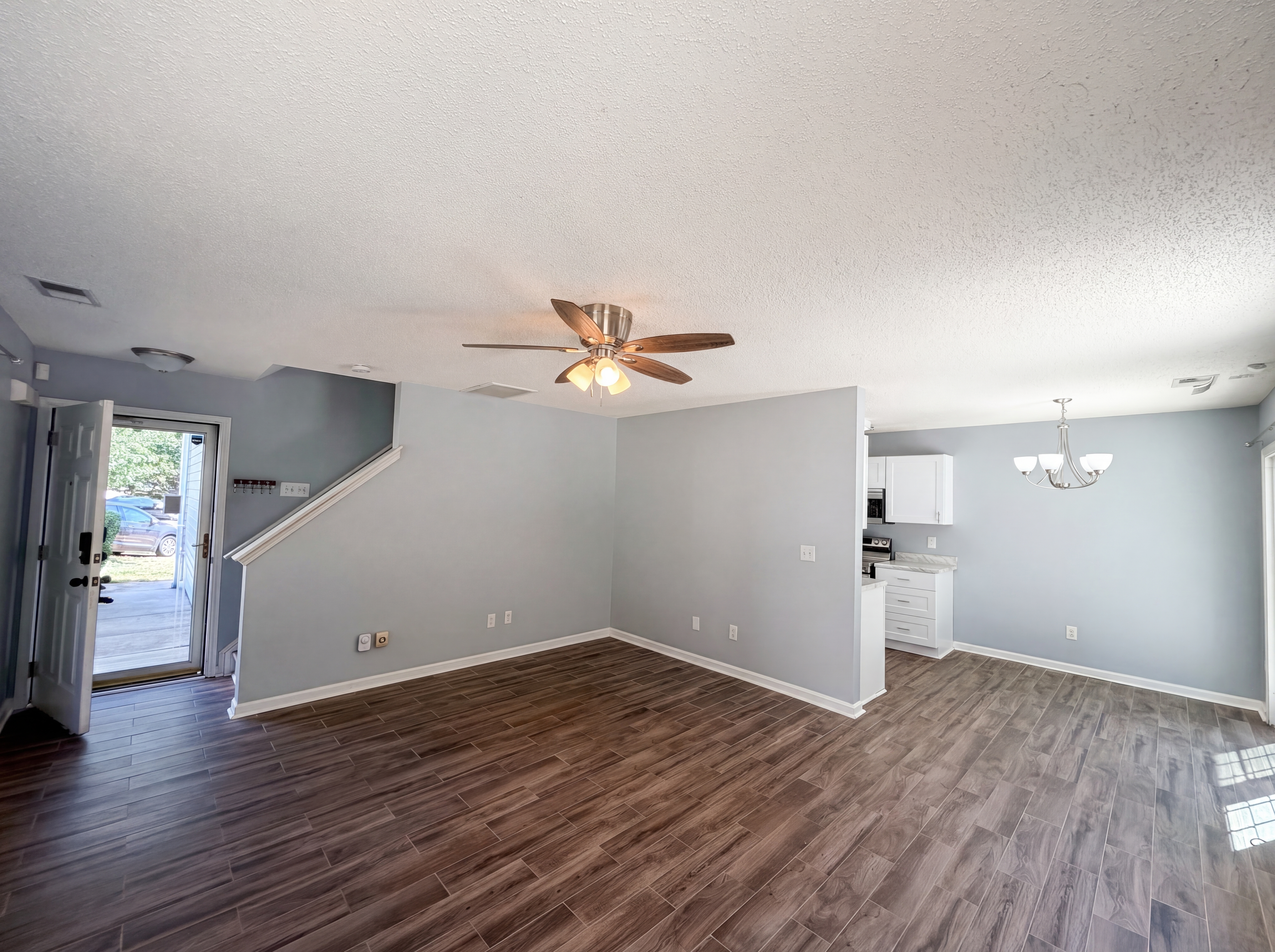 Photo 6 of 17 of 6005 Silkwater Ct, Raleigh, NC