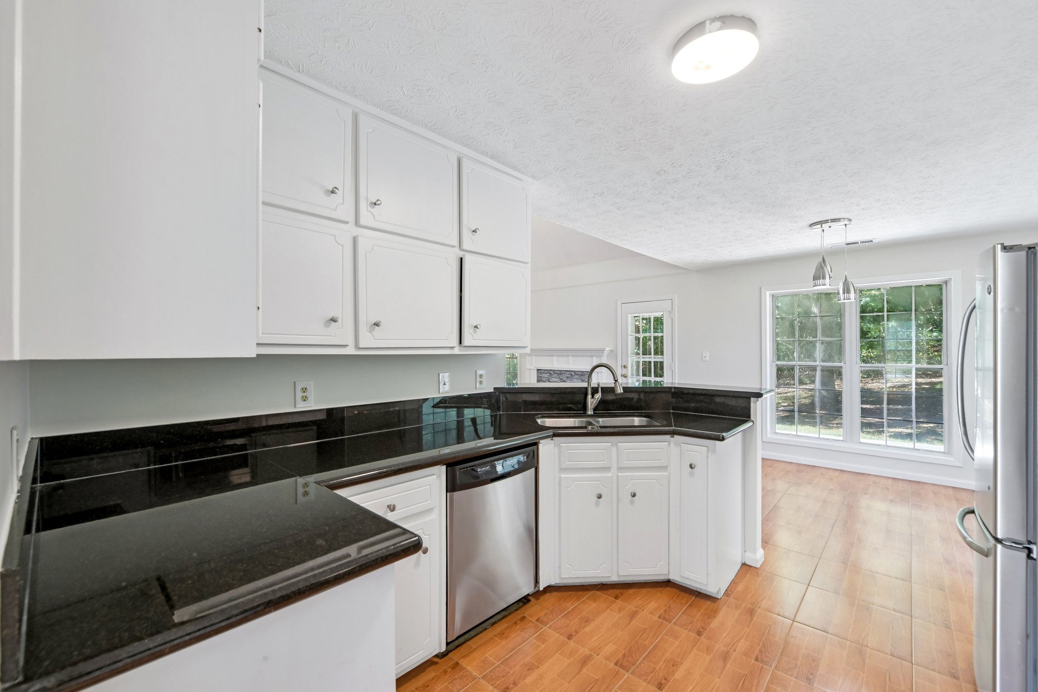 Photo 11 of 38 of 206 Northwind Dr, Stockbridge, GA