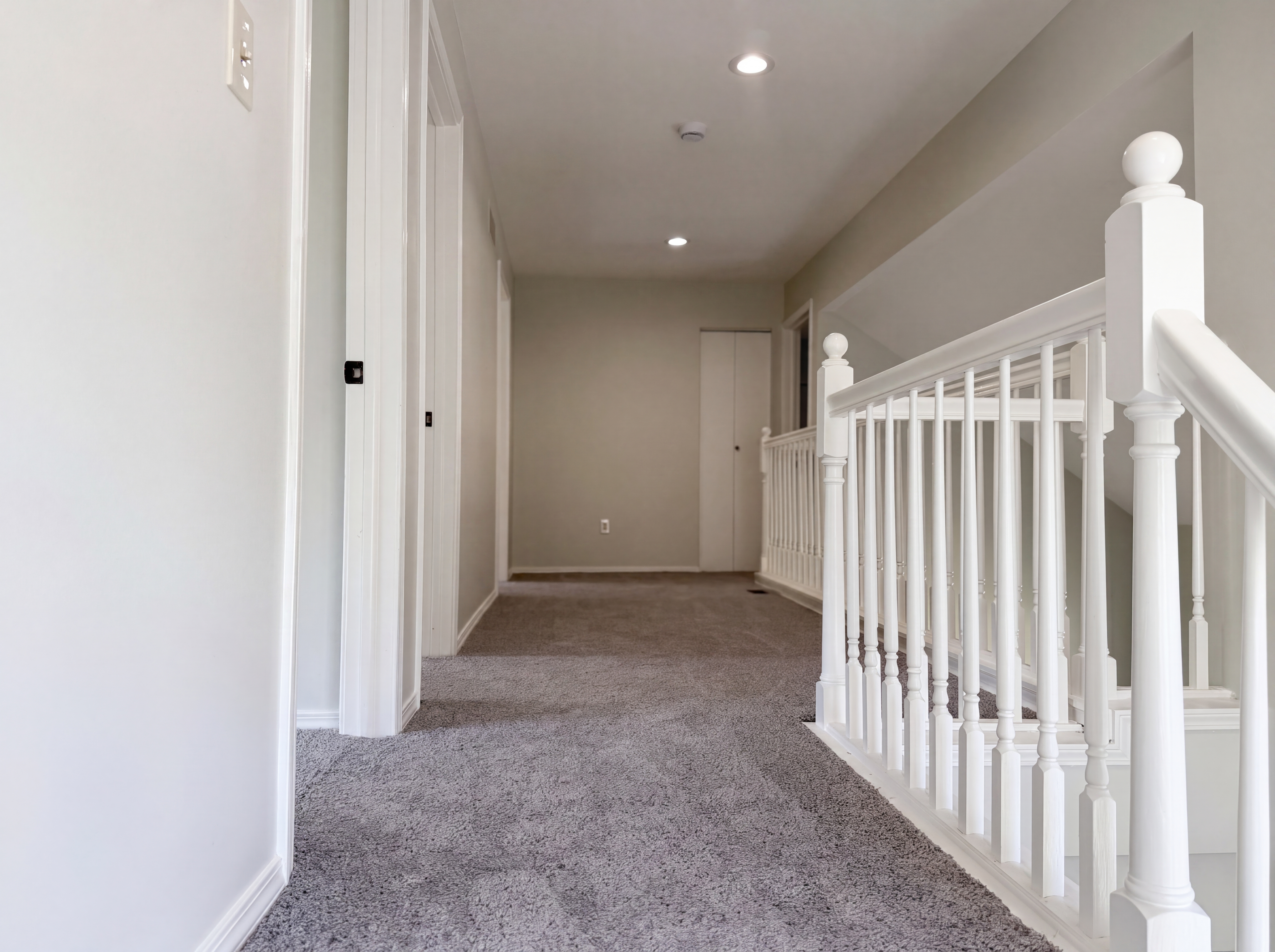 Photo 12 of 28 of 21425 Averhill St, Farmington Hills, MI