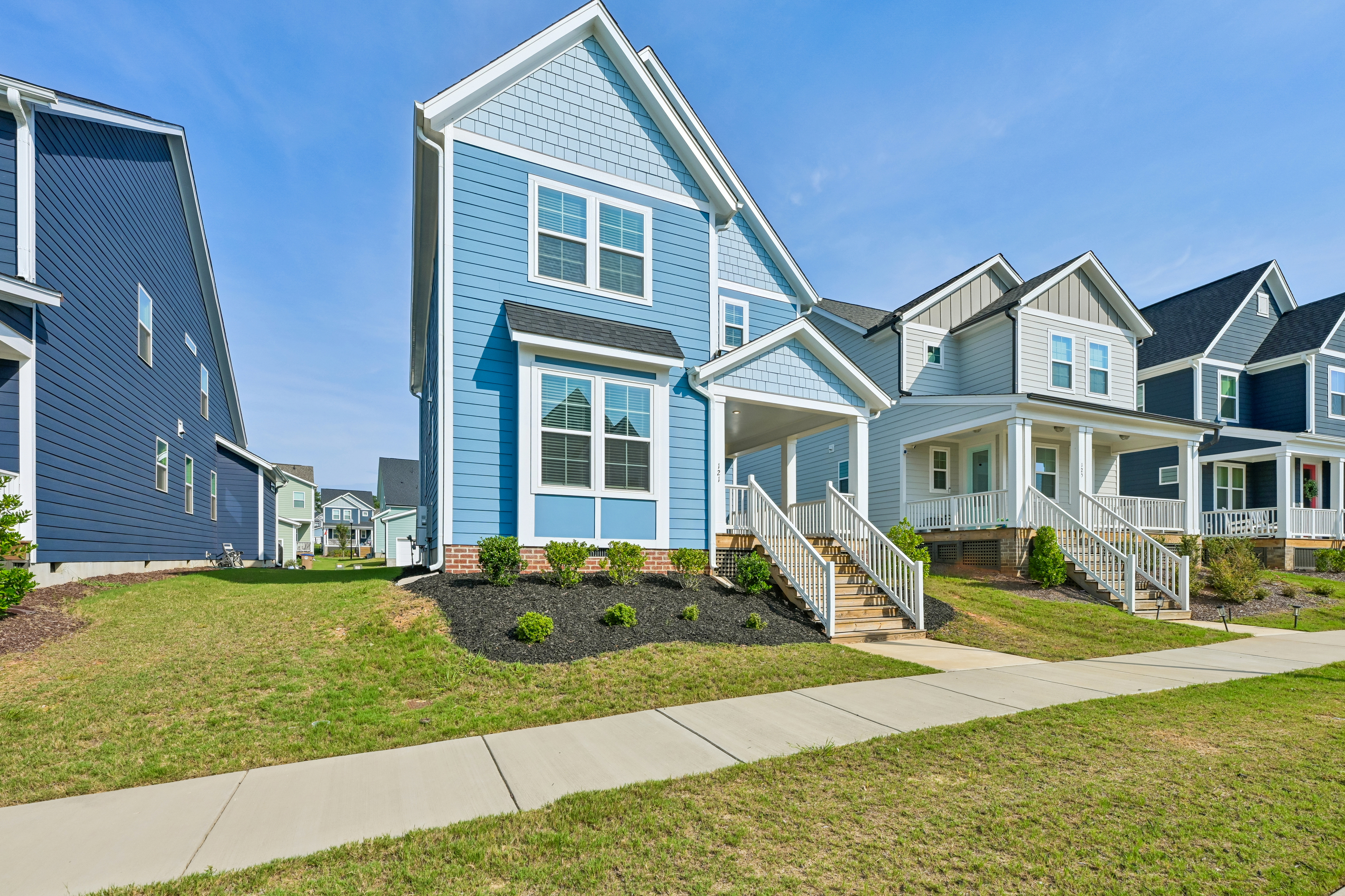 Photo 15 of 45 of 121 Broadwater Dr, Wake Forest, NC