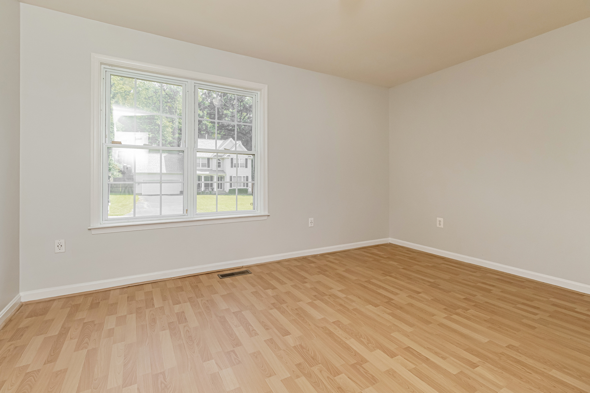 Photo 13 of 22 of 10116 Chesney Dr, Spotsylvania, VA