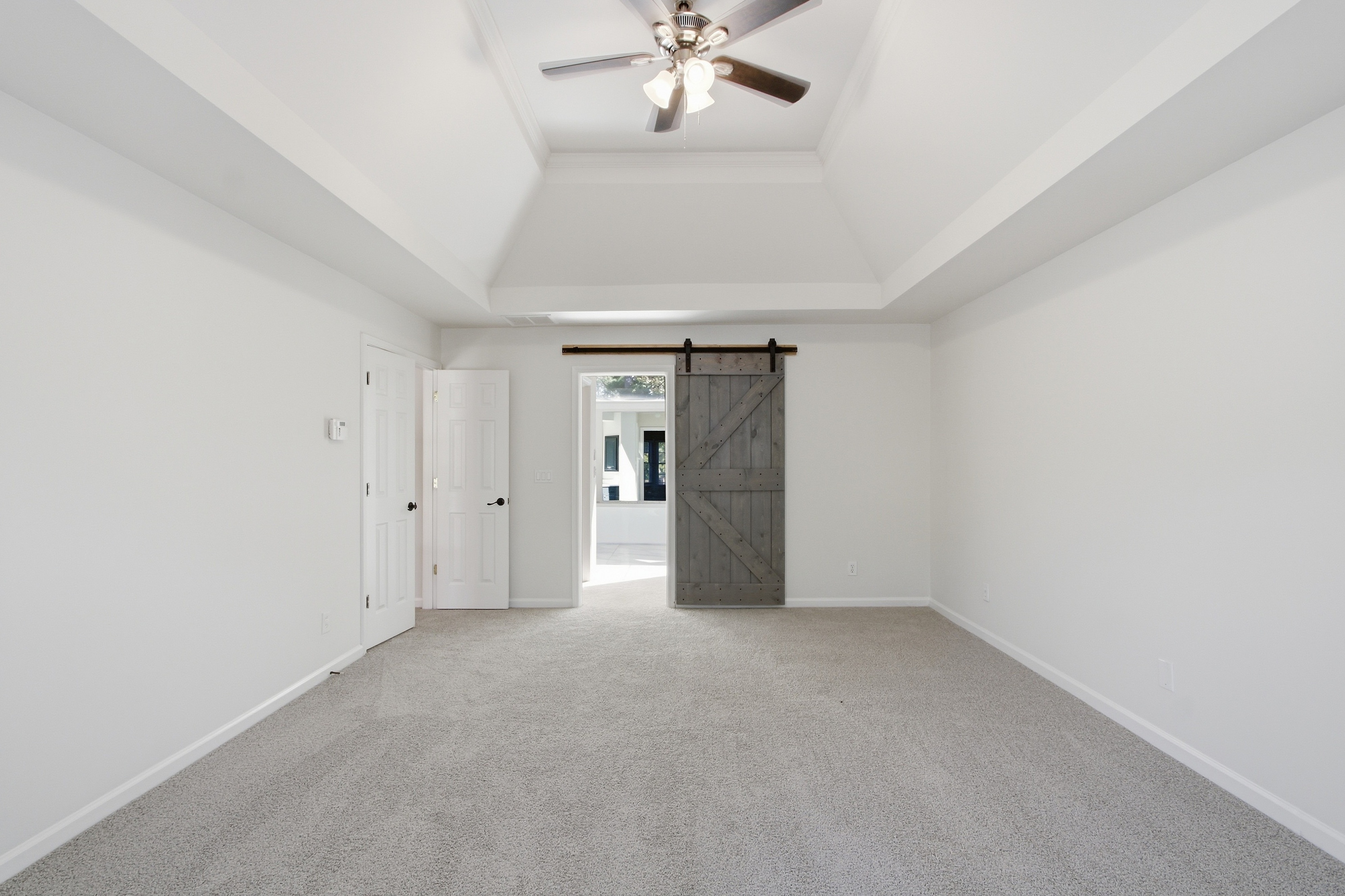Photo 12 of 26 of 1900 Milfield Cir, Snellville, GA