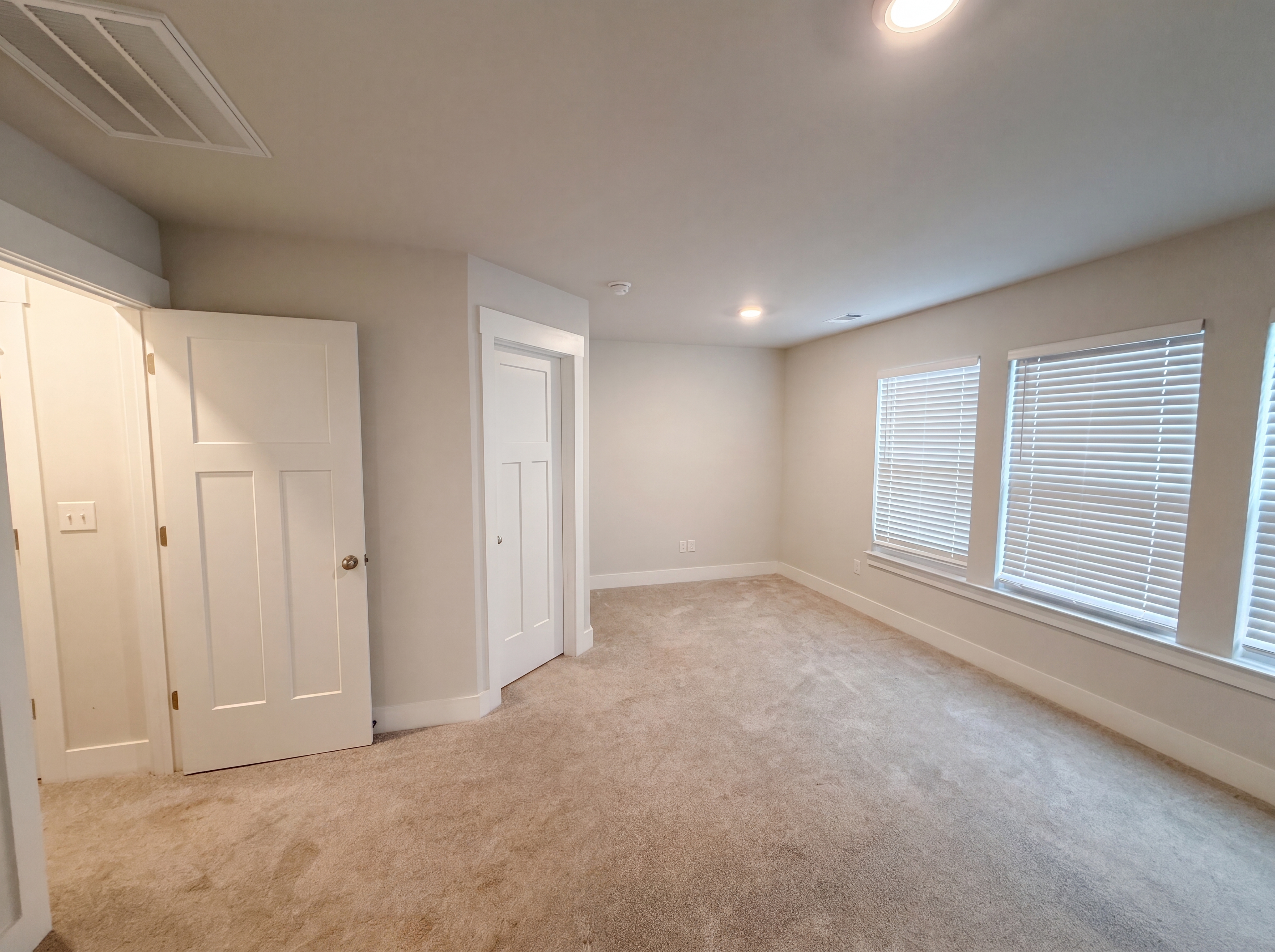 Photo 9 of 20 of 200 Marston Ln, Greenville, SC