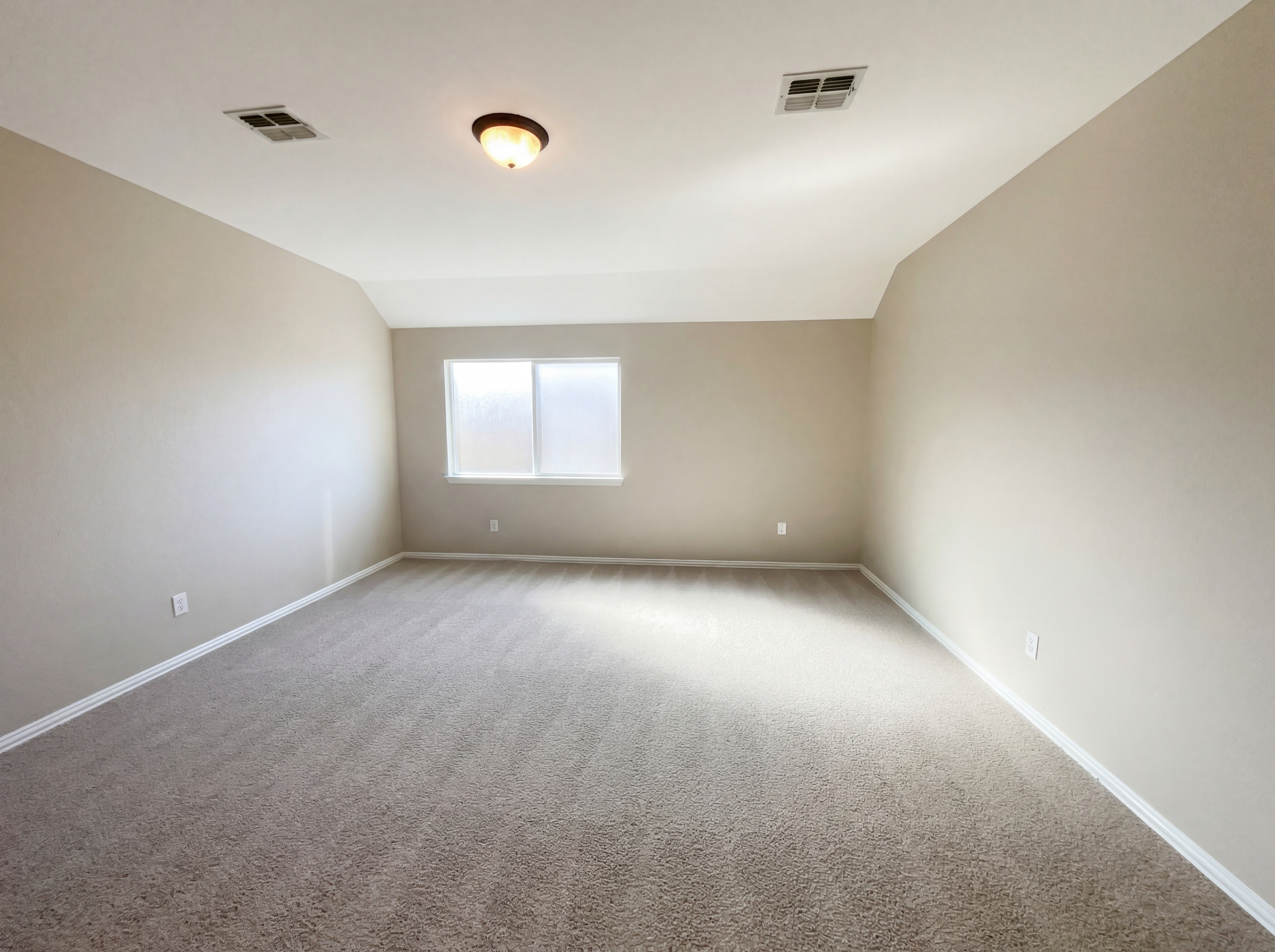 Photo 9 of 21 of 11963 Henderson Dr, Frisco, TX
