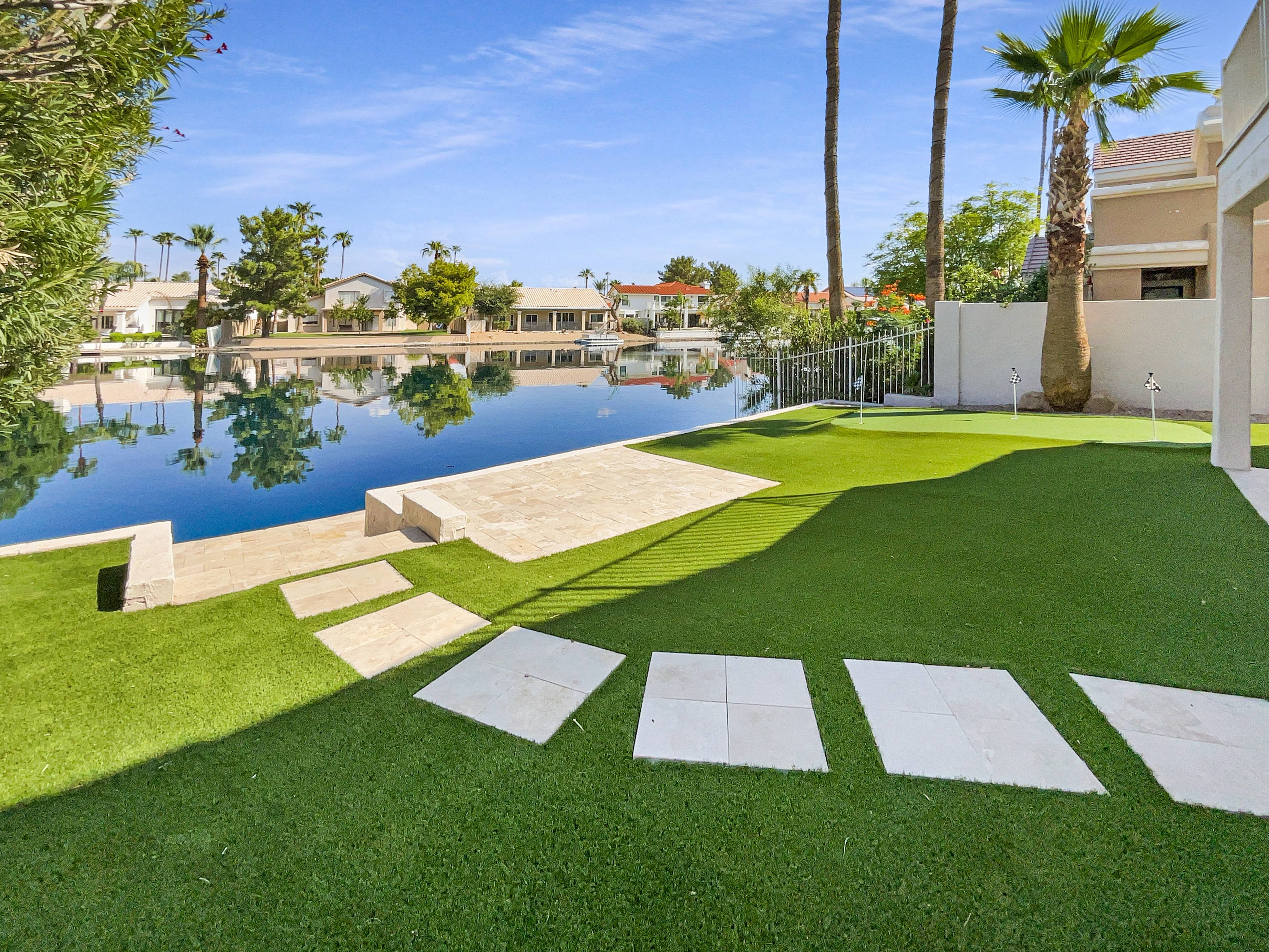 Photo 8 of 30 of 413 S Lake Mirage Dr, Gilbert, AZ