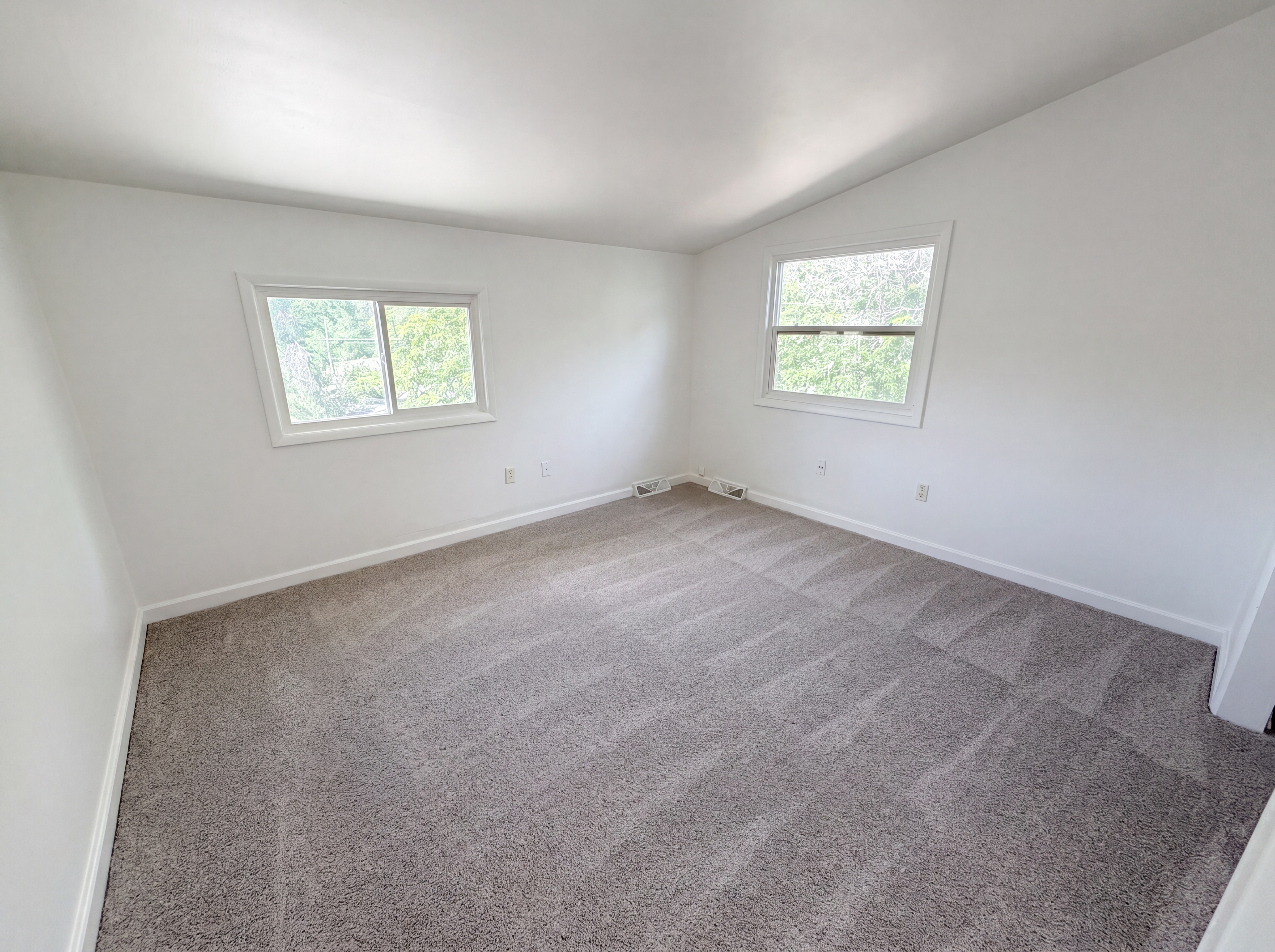 Photo 17 of 27 of 519 N Gilbert St, Castle Rock, CO