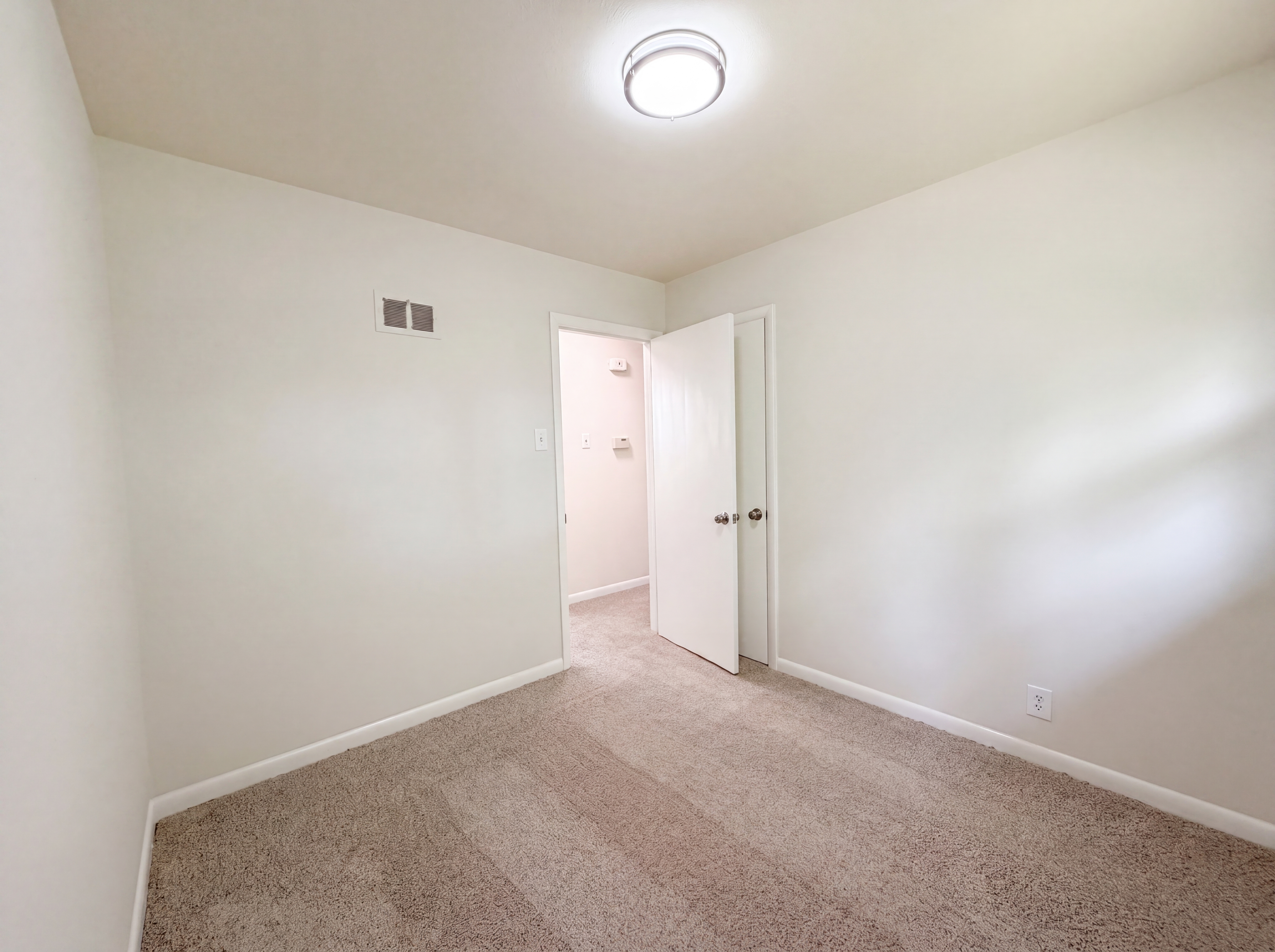 Photo 9 of 19 of 1116 Cunningham Ave, Saint Charles, MO