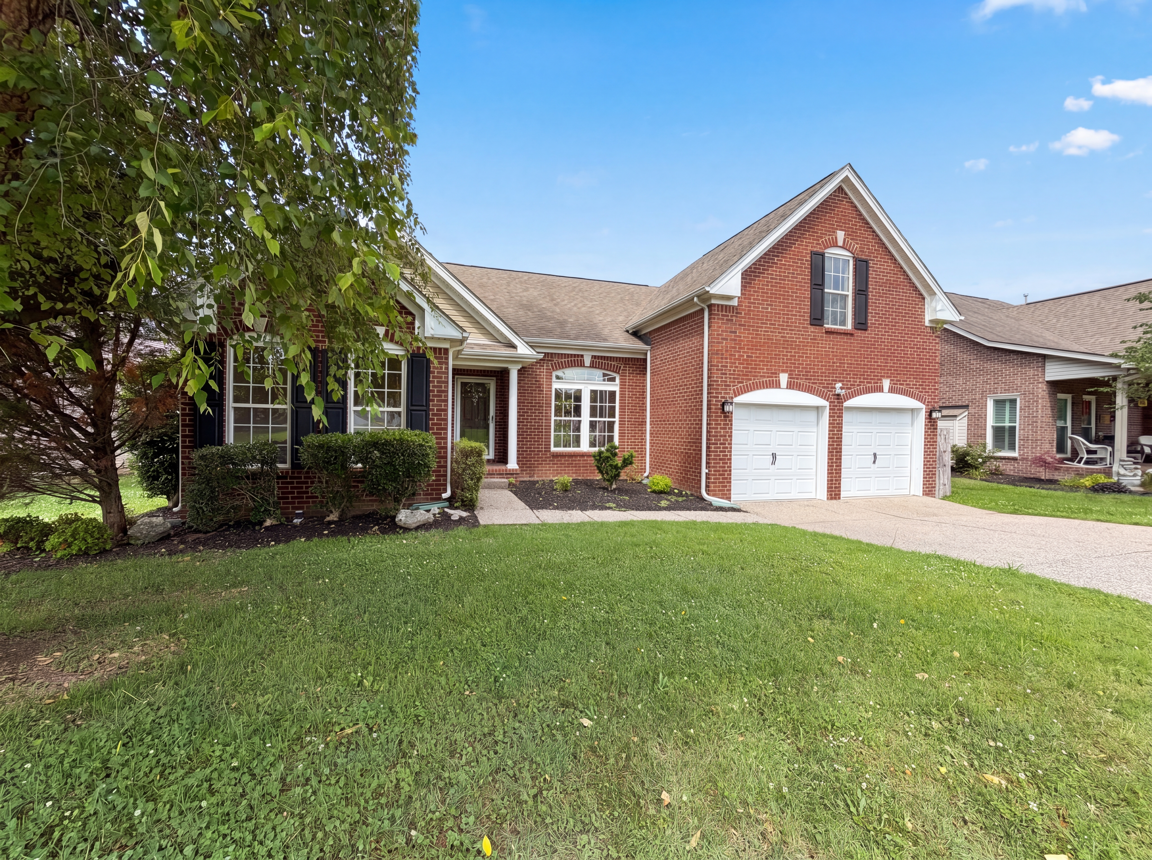 Photo 6 of 33 of 1027 Countess Ln, Spring Hill, TN