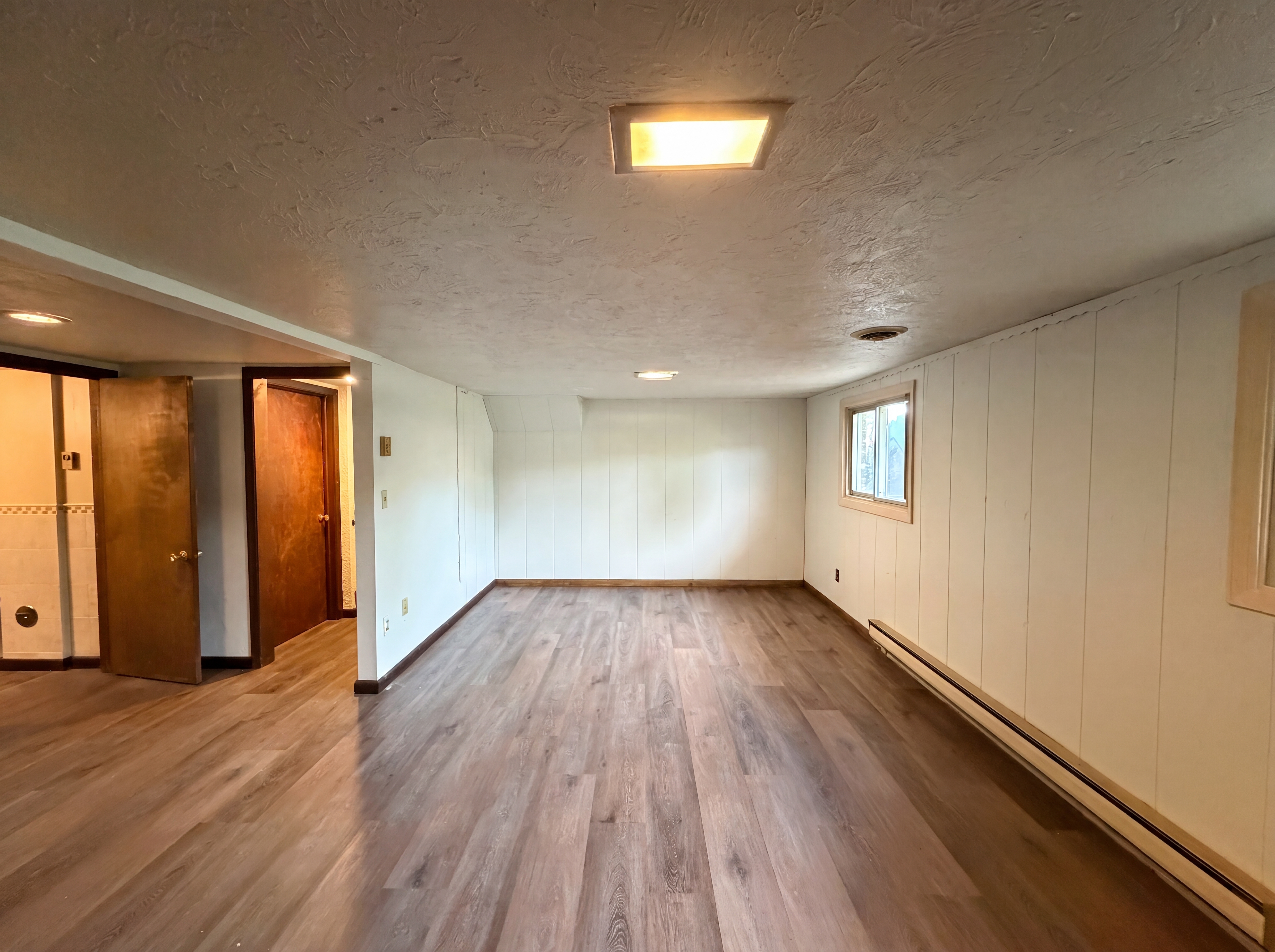 Photo 19 of 25 of 1015 Kingsway Dr, Lorain, OH
