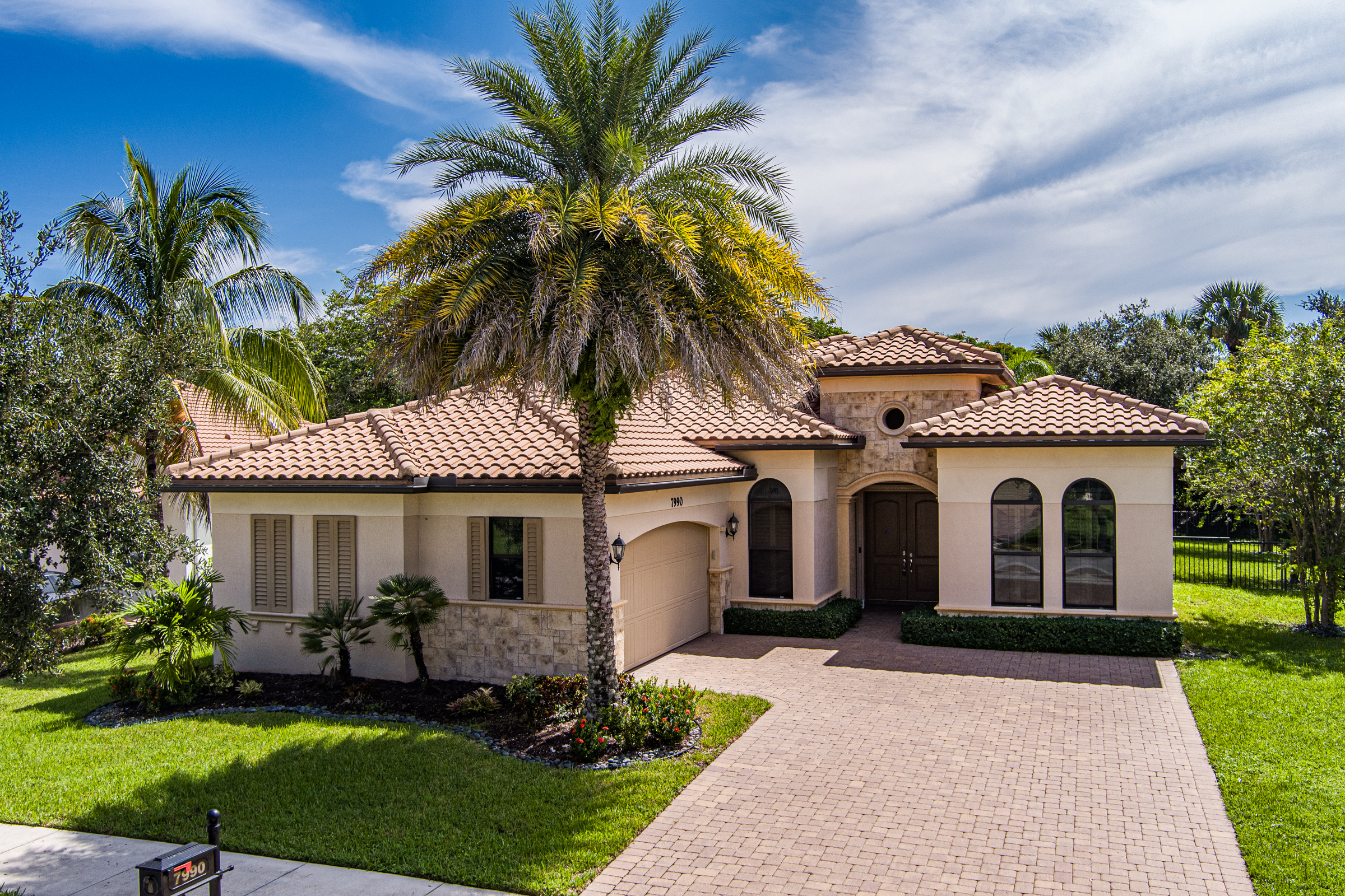 Photo 78 of 124 of 7990 NW 112th Ter, Parkland, FL
