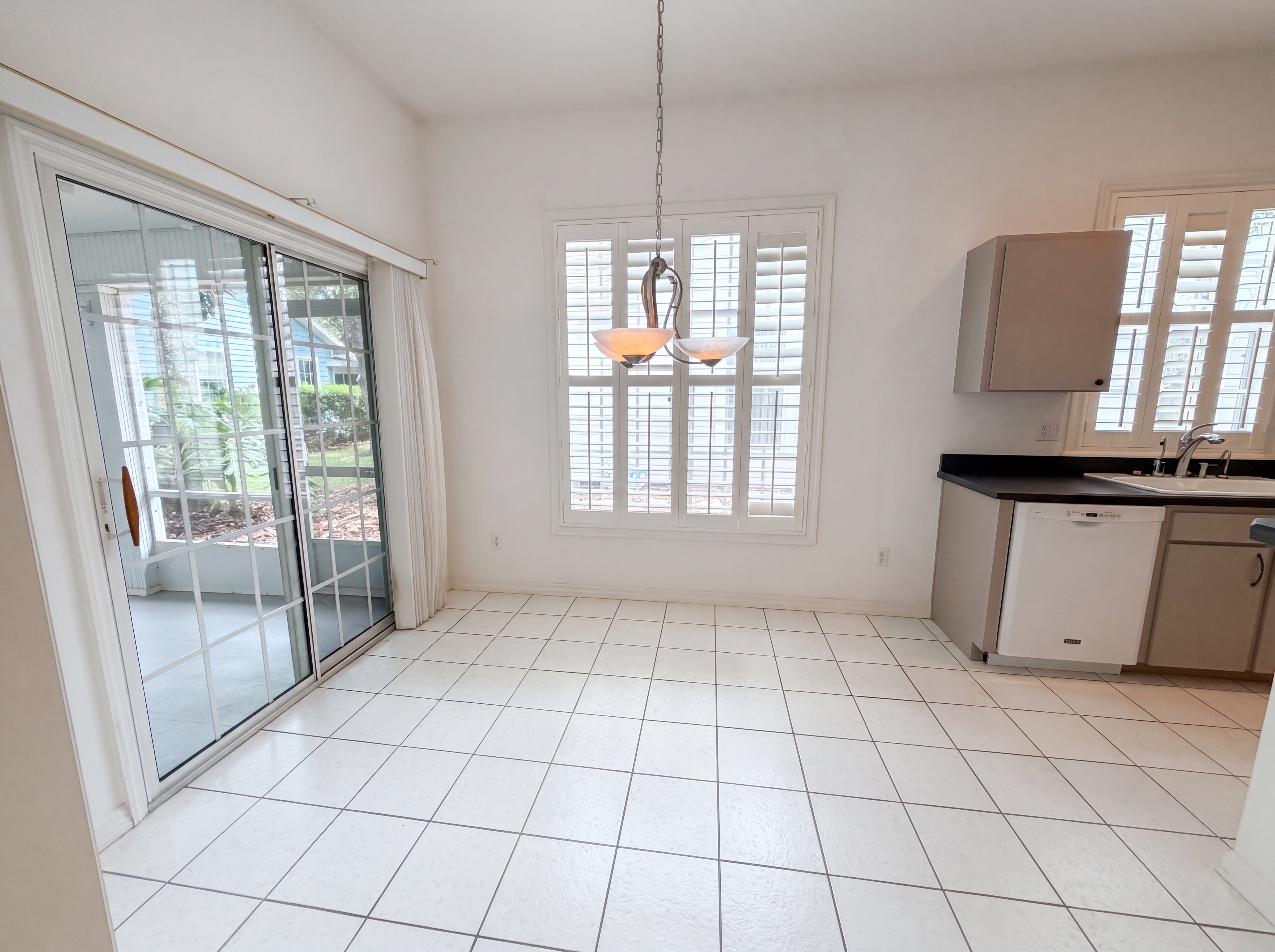 Photo 8 of 19 of 3319 Newbliss Cir, Ormond Beach, FL