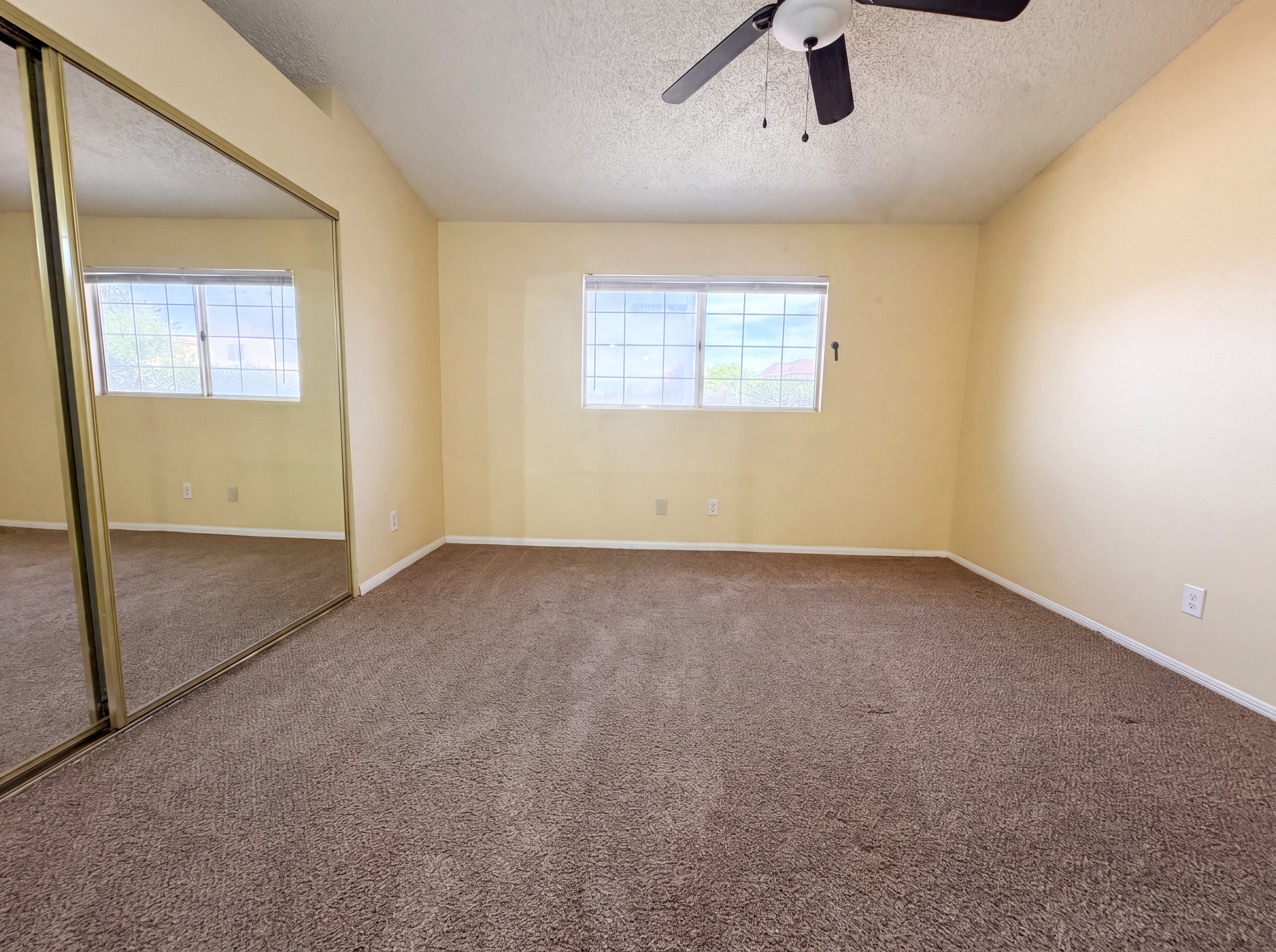 Photo 8 of 20 of 1371 Di Blasi Dr, Las Vegas, NV