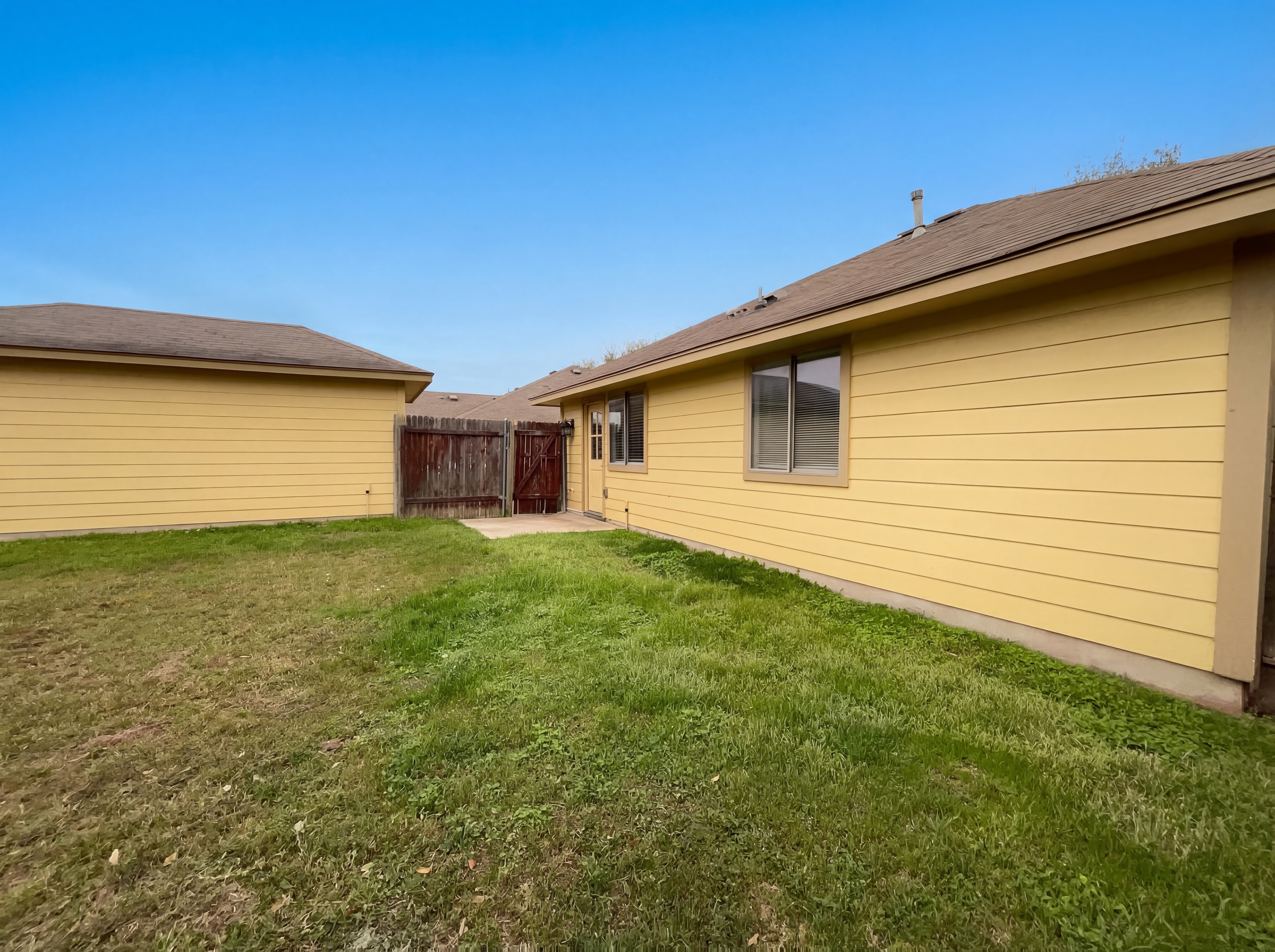 Photo 31 of 34 of 15102 Imes Ln, Austin, TX