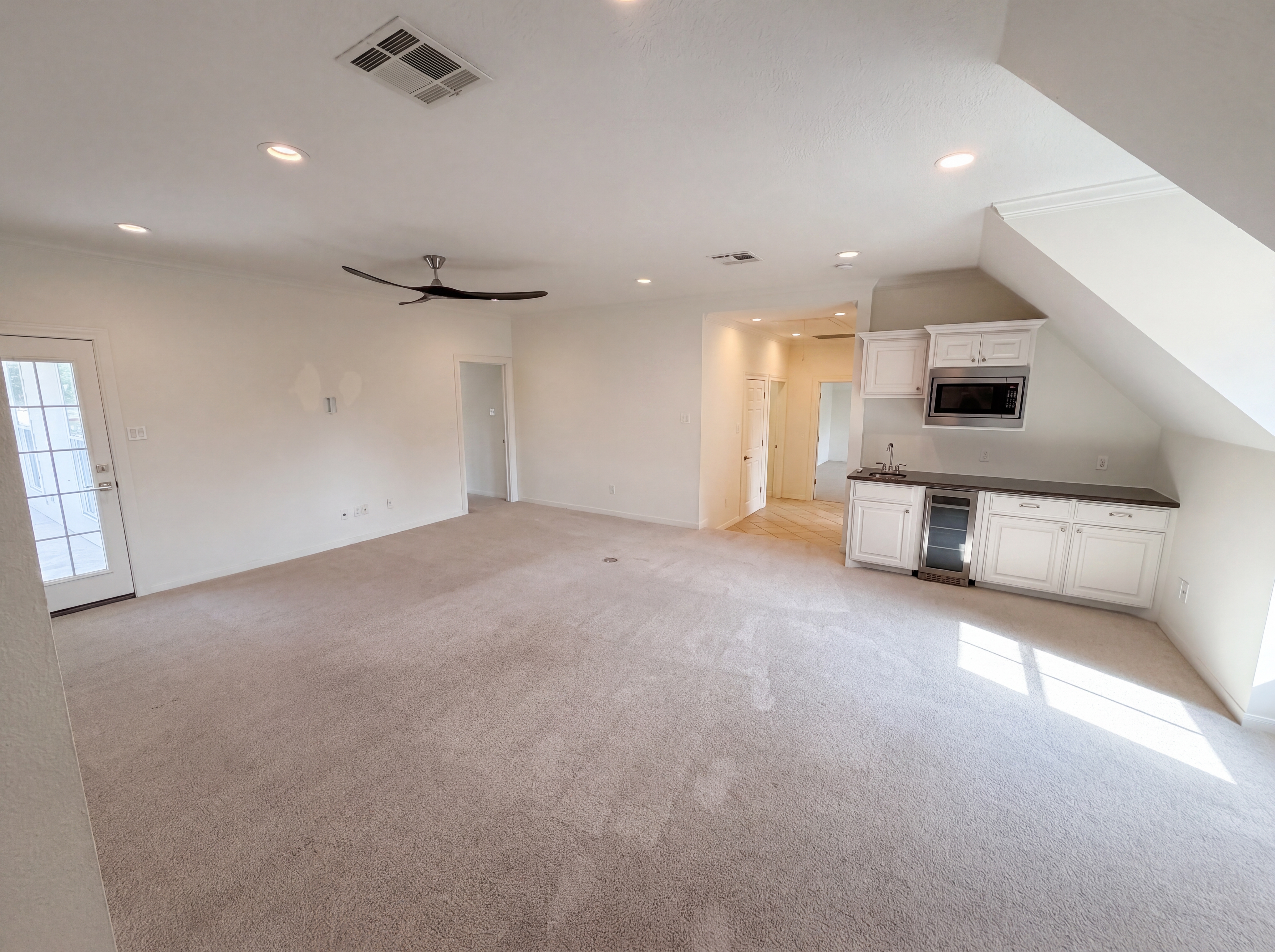 Photo 9 of 61 of 4385 Brownstone Dr, Beaumont, TX