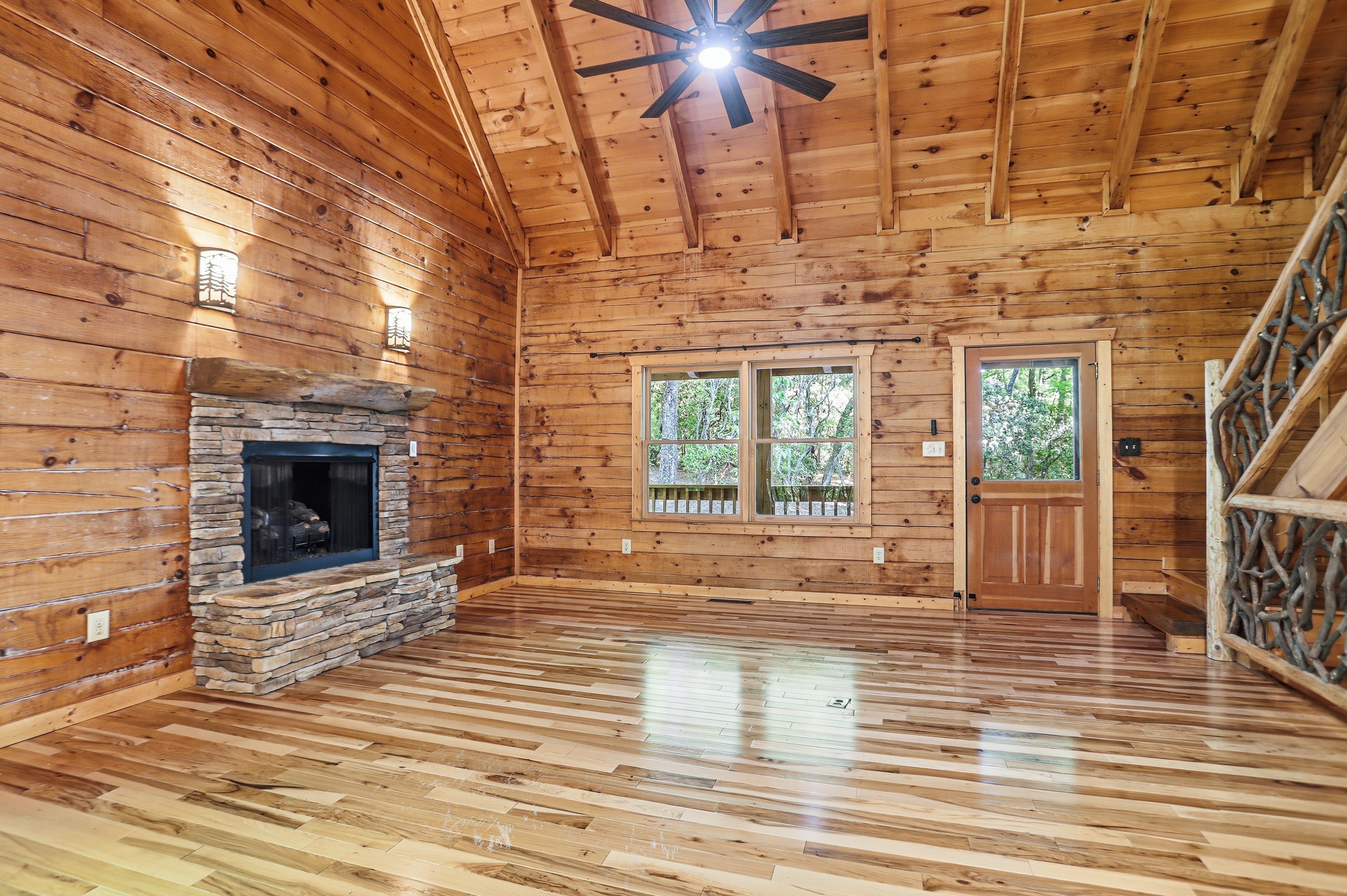 Photo 7 of 36 of 702 Ranch Mountain Dr, Dahlonega, GA