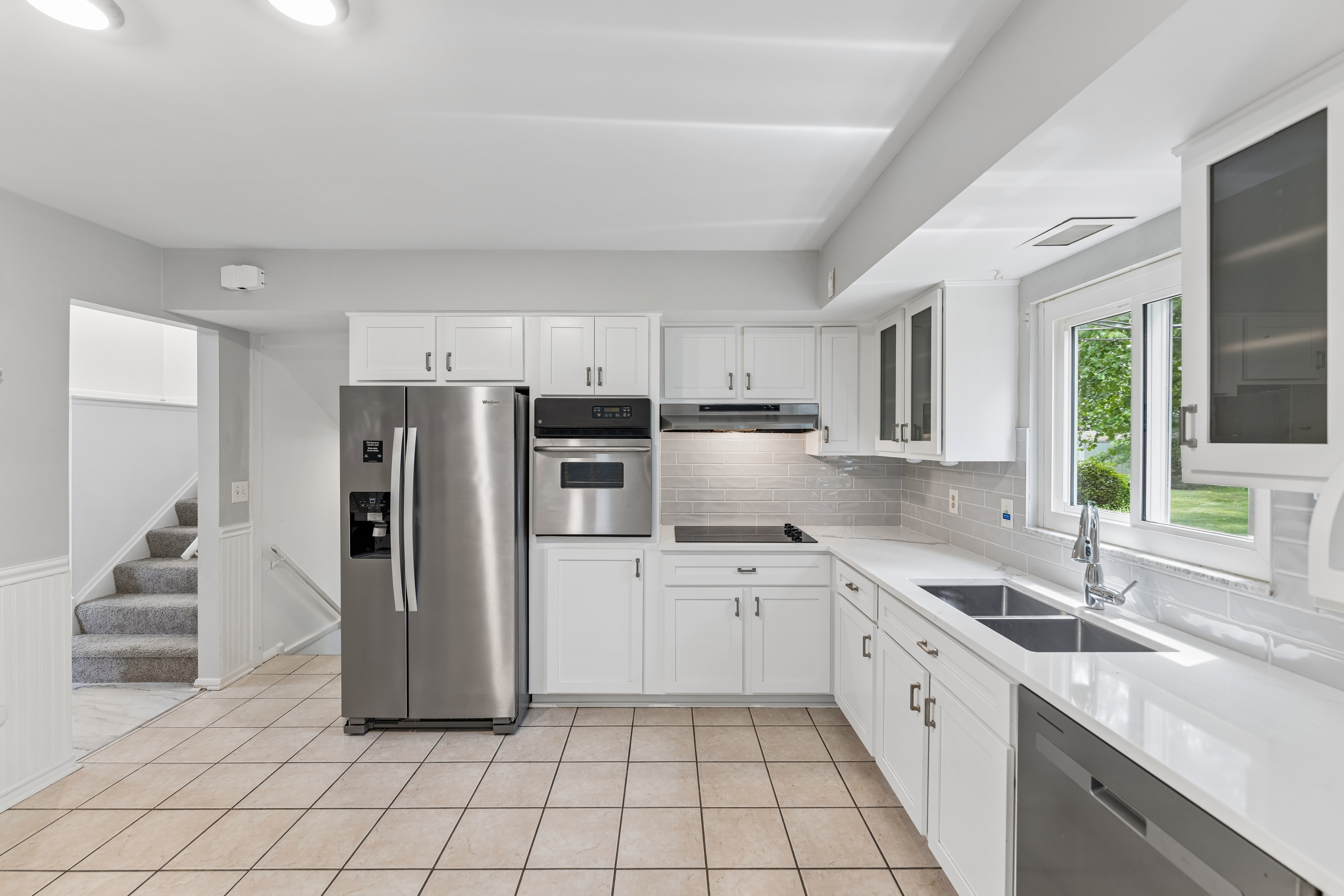 Photo 2 of 52 of 644 Wellfleet Dr, Bay Village, OH