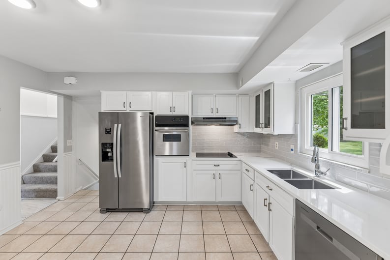 Property photo 2 of 644 Wellfleet Dr