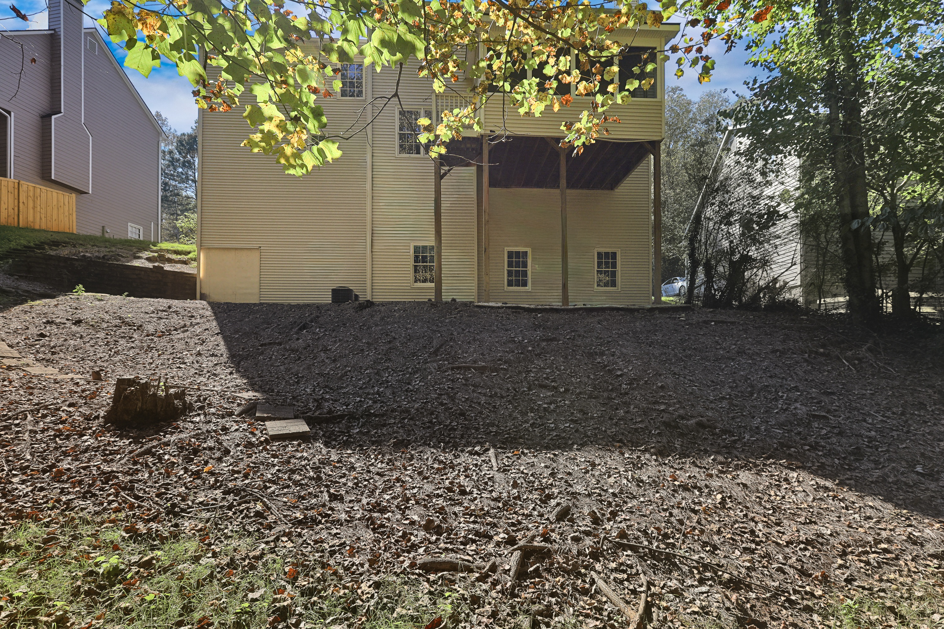 Photo 5 of 37 of 1077 Angel Ln, Powder Springs, GA
