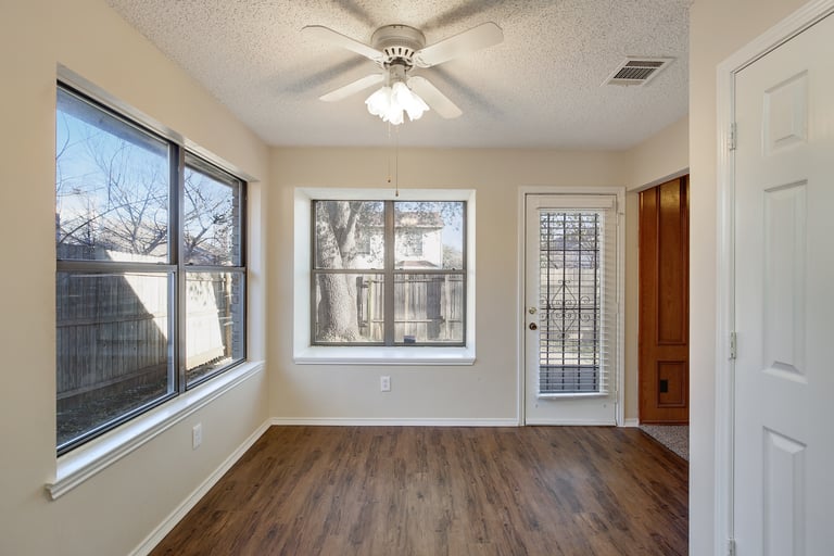 Photo 15 of 31 - 2716 Poplar Spring Rd, Fort Worth, TX 76123