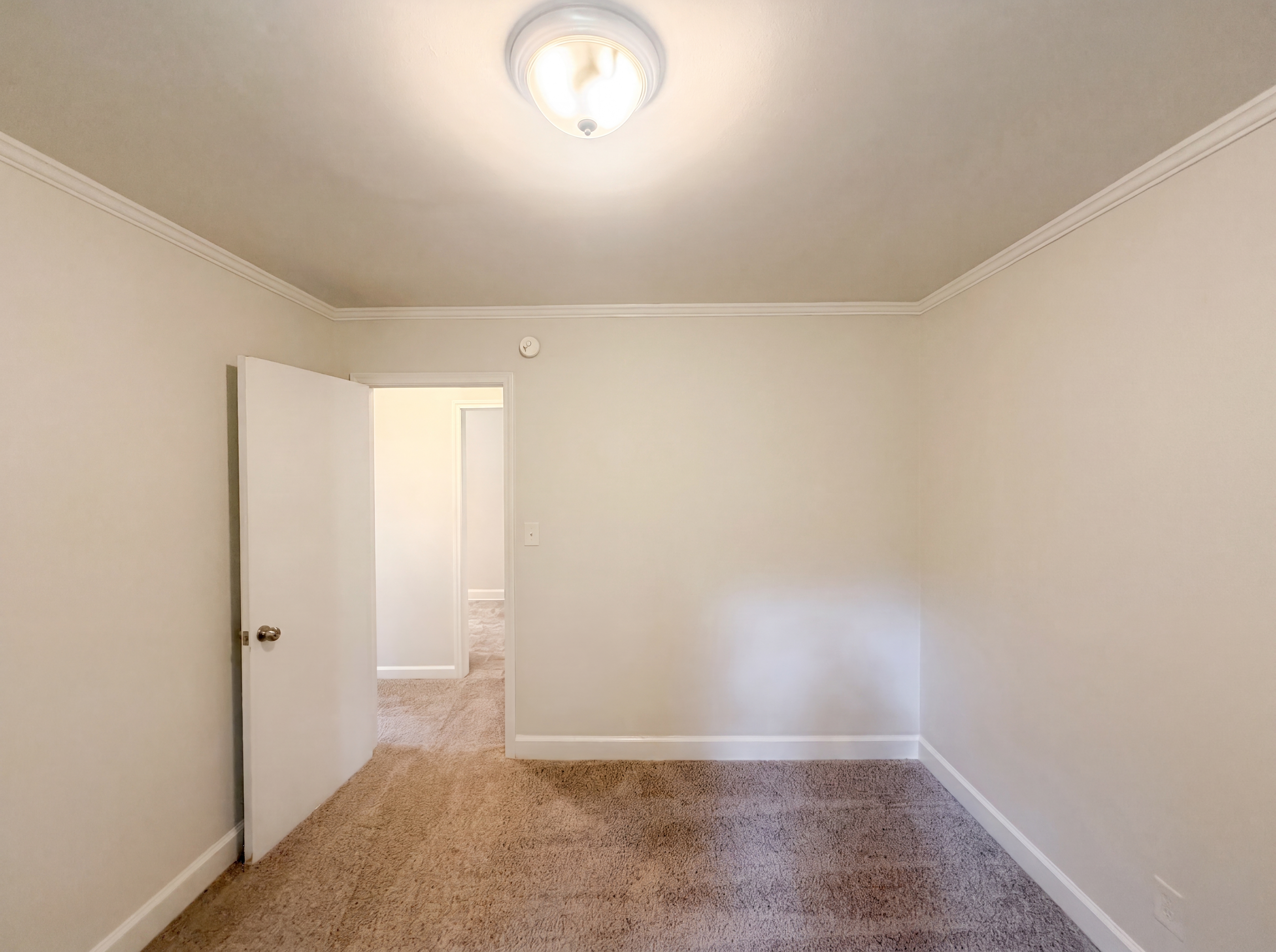 Photo 8 of 15 of 2403 Rowe St, Greensboro, NC
