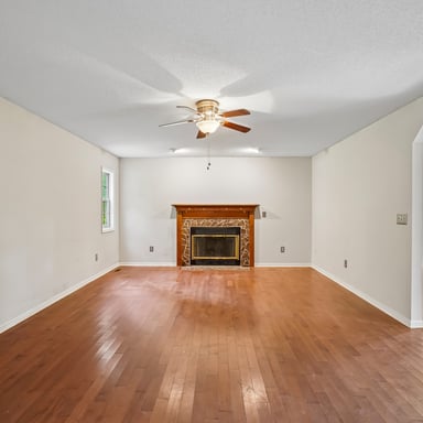 Property photo 3 of 506 Fox Hollow Ln