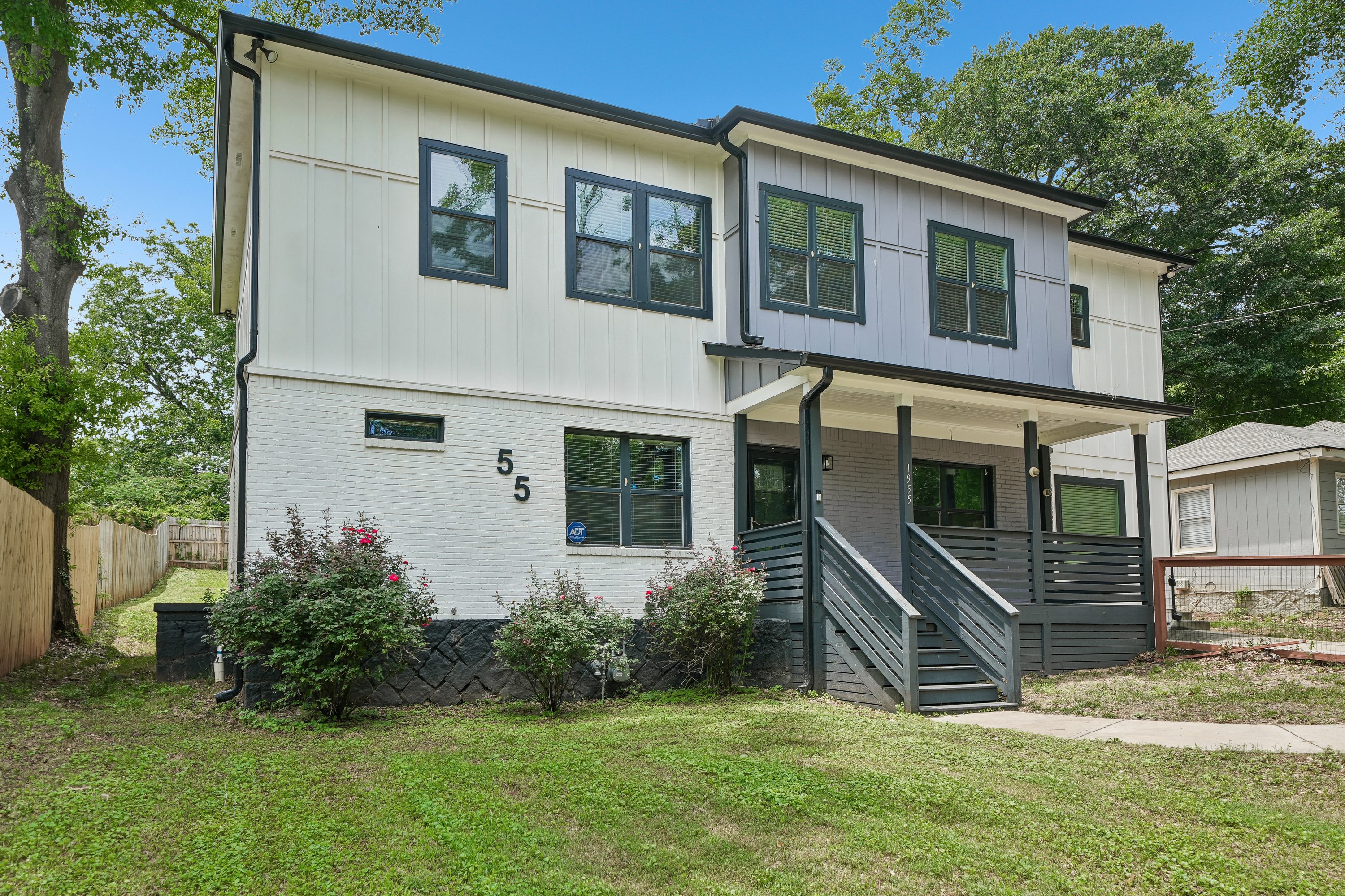 Photo 11 of 38 of 1955 Meadow Ln, Decatur, GA