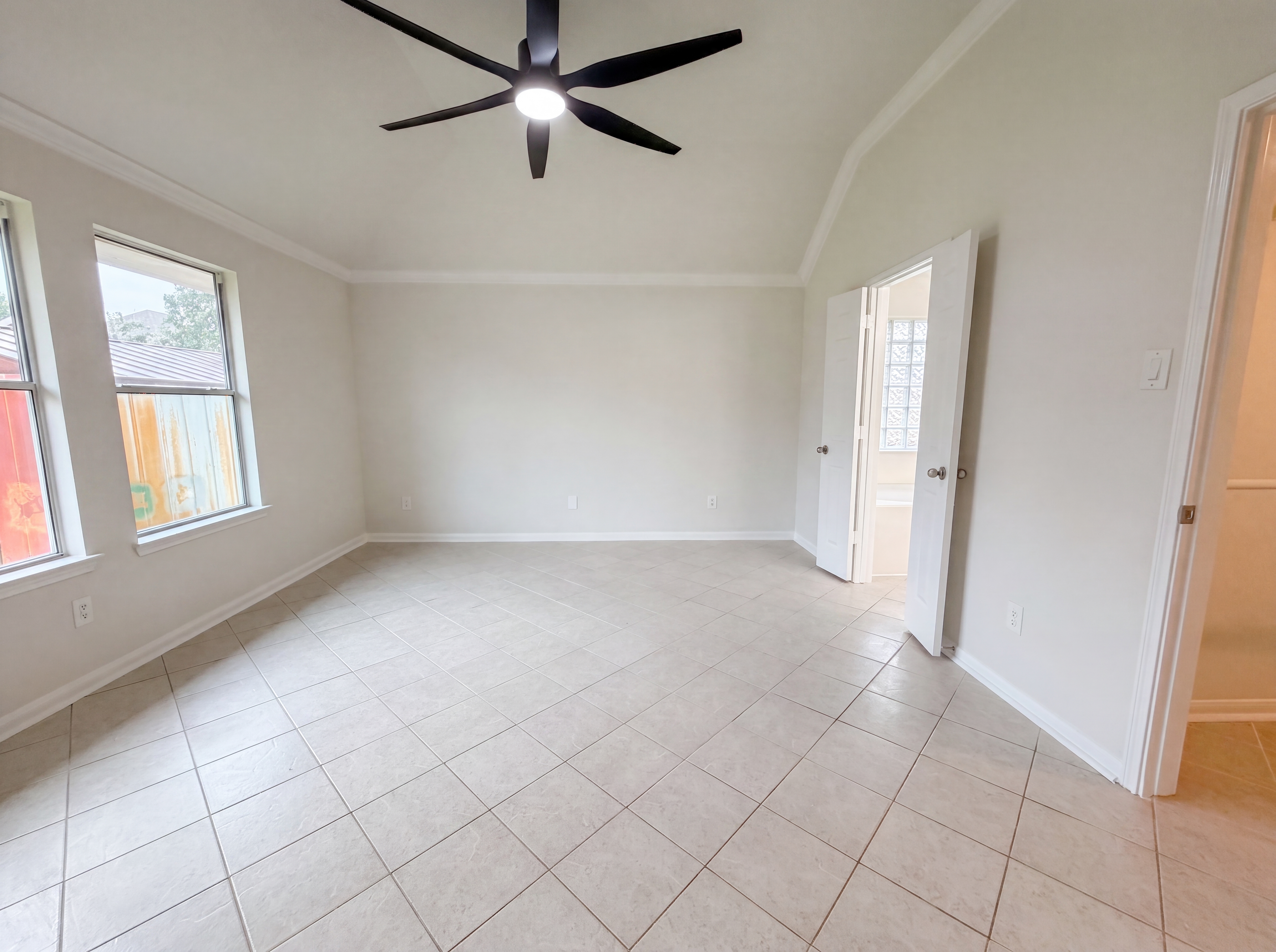 Photo 15 of 21 of 2127 Hannover Way, Spring, TX