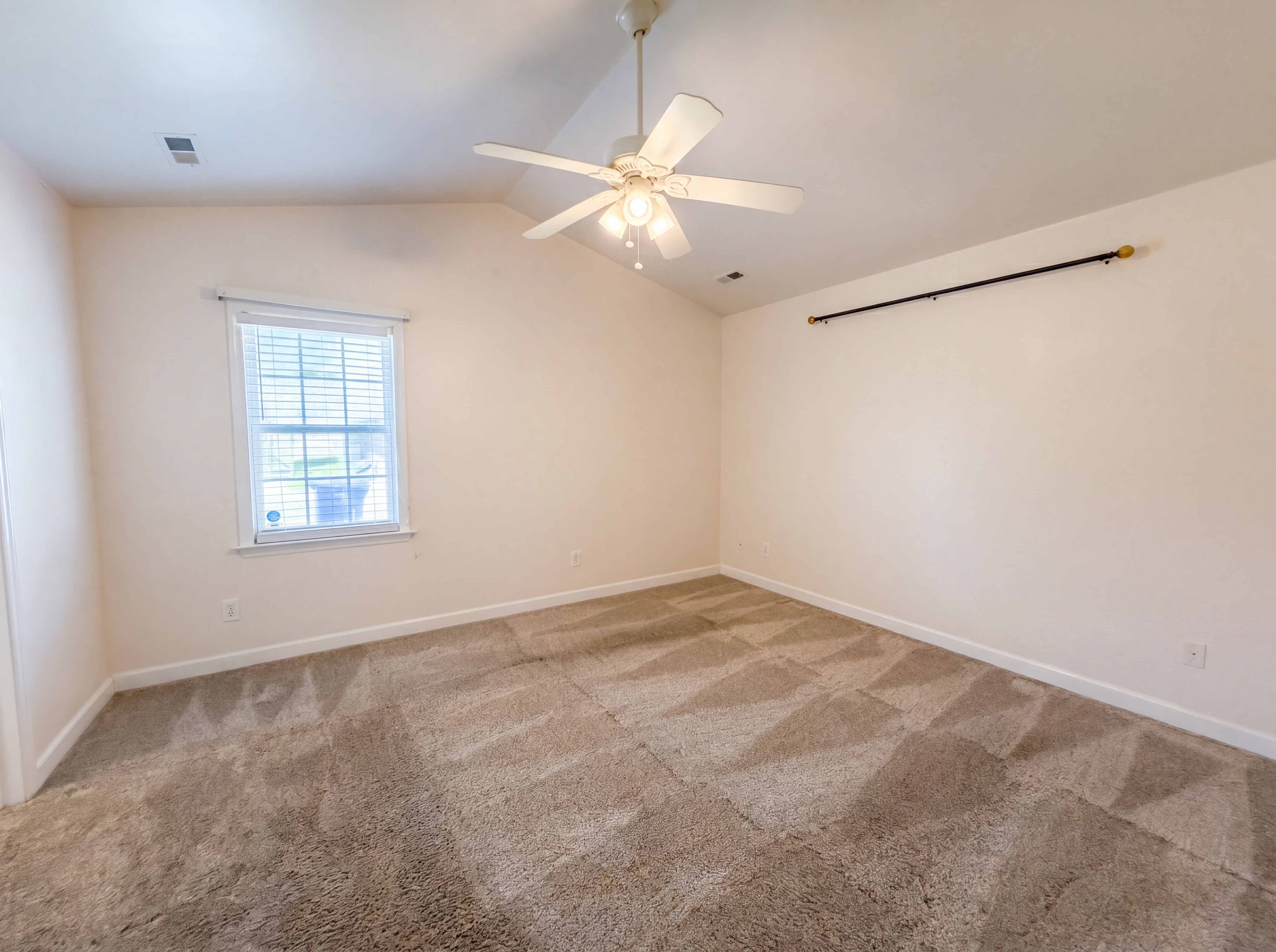 Photo 11 of 16 of 4528 Lasley Dr, Winston Salem, NC