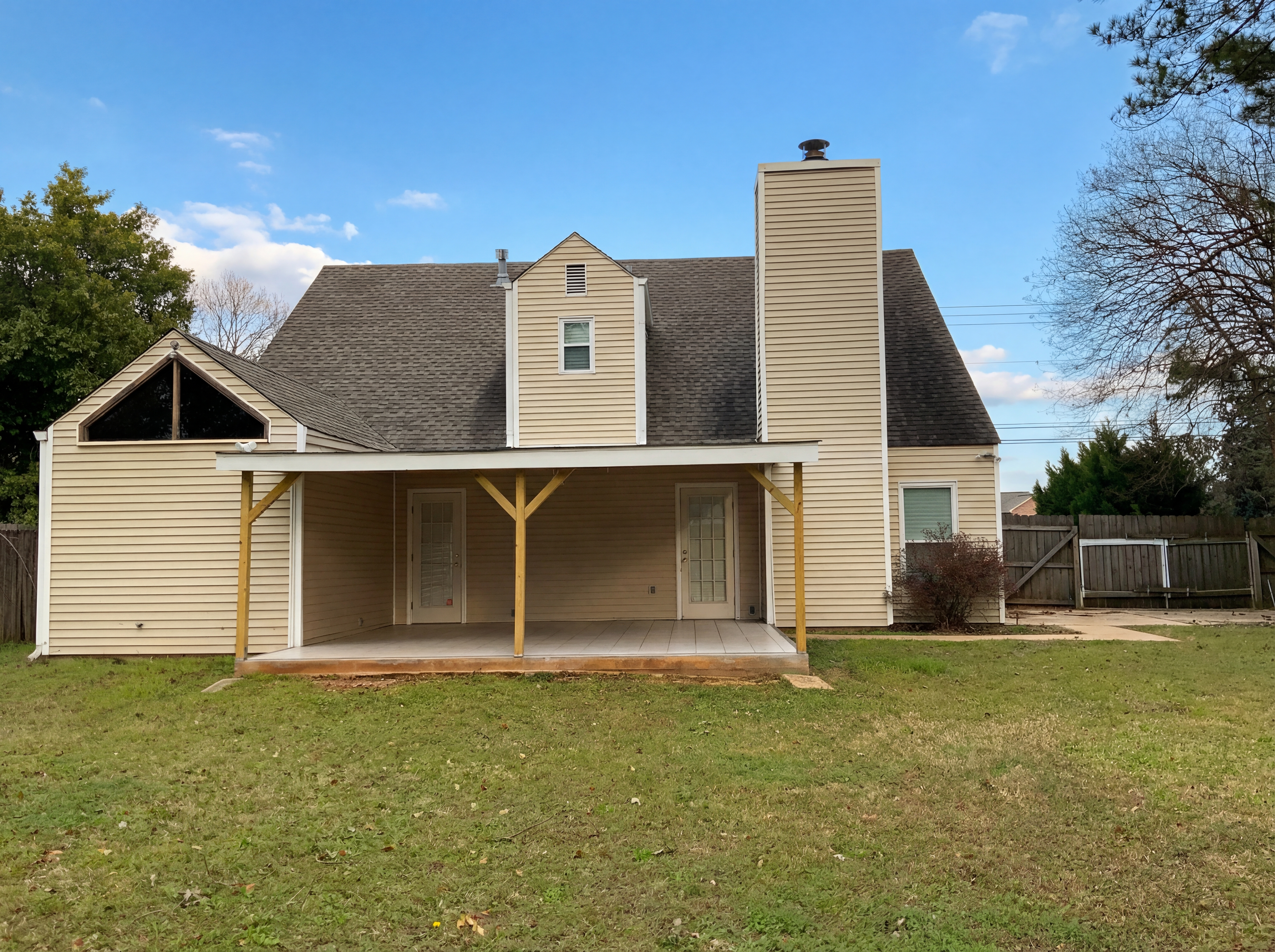 Photo 5 of 27 of 1221 Dalraida Rd, Montgomery, AL