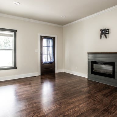 Property photo 3 of 2510 E Glenwood Ave