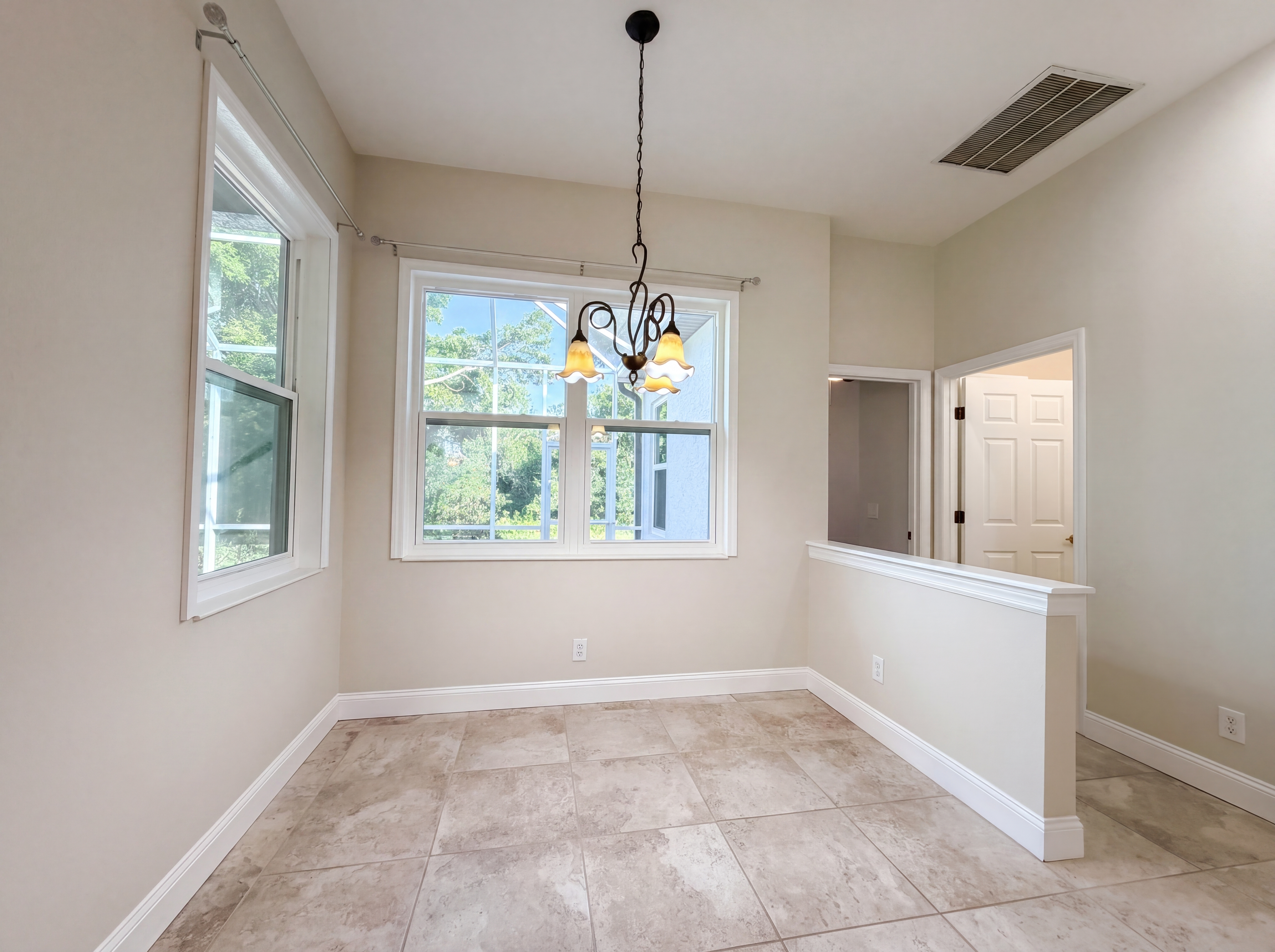 Photo 6 of 31 of 7841 Kavanagh Ct, Sarasota, FL