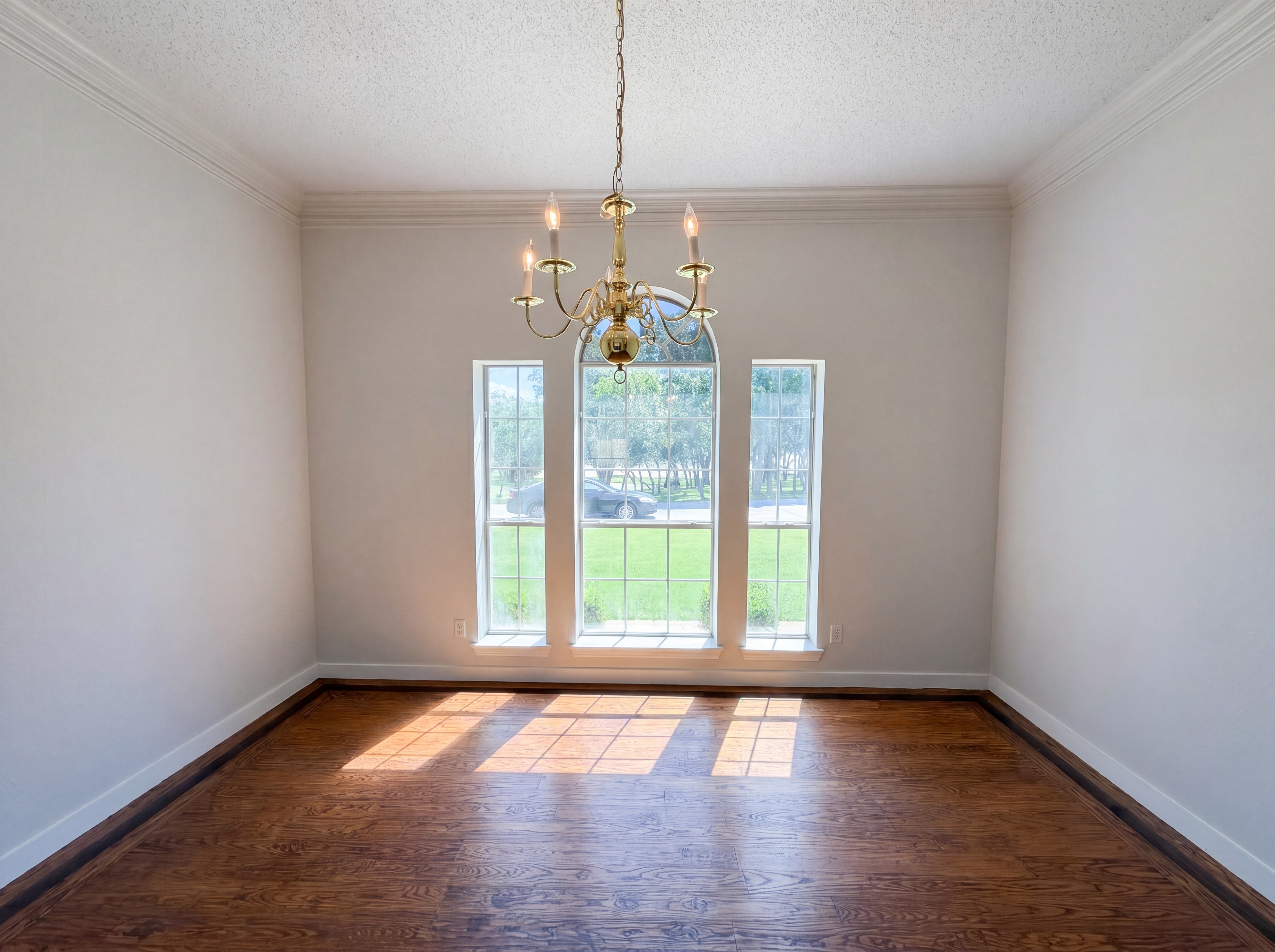 Photo 6 of 15 of 735 Highridge Dr, Little Elm, TX