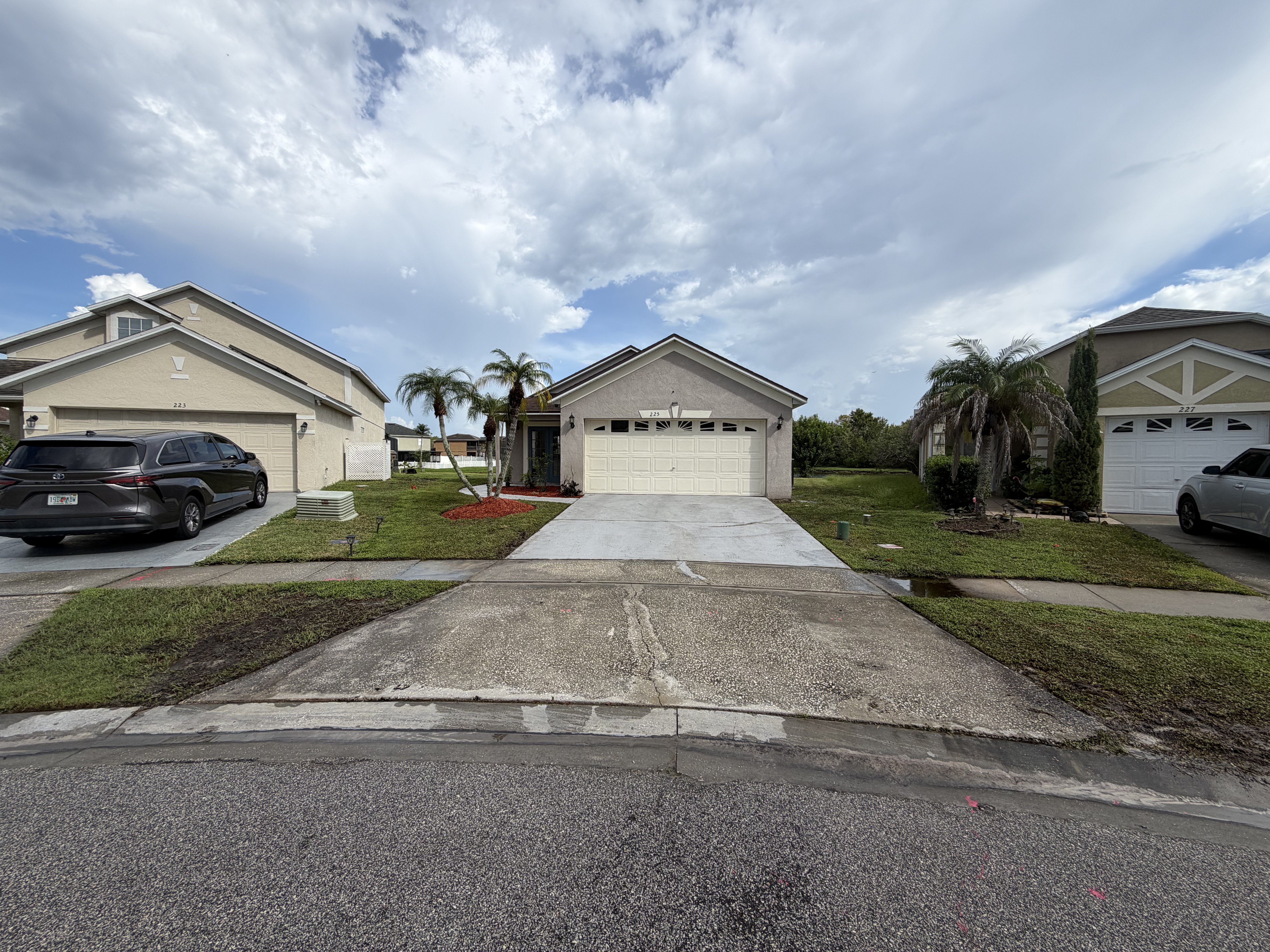 Photo 23 of 38 of 225 Southbridge Cir, Kissimmee, FL