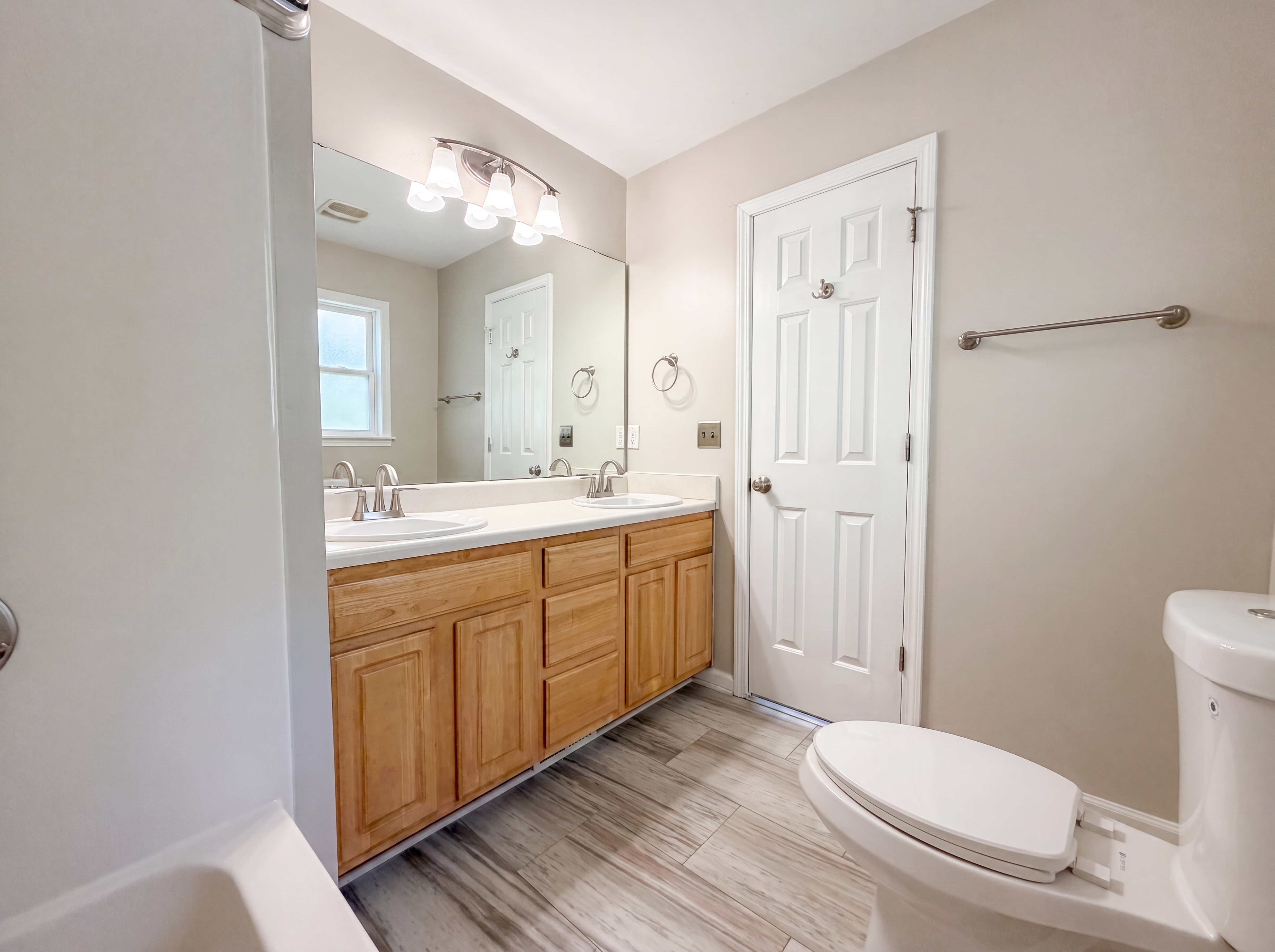 Photo 9 of 14 of 2137 Sterling Creek Ln, Franklinton, NC