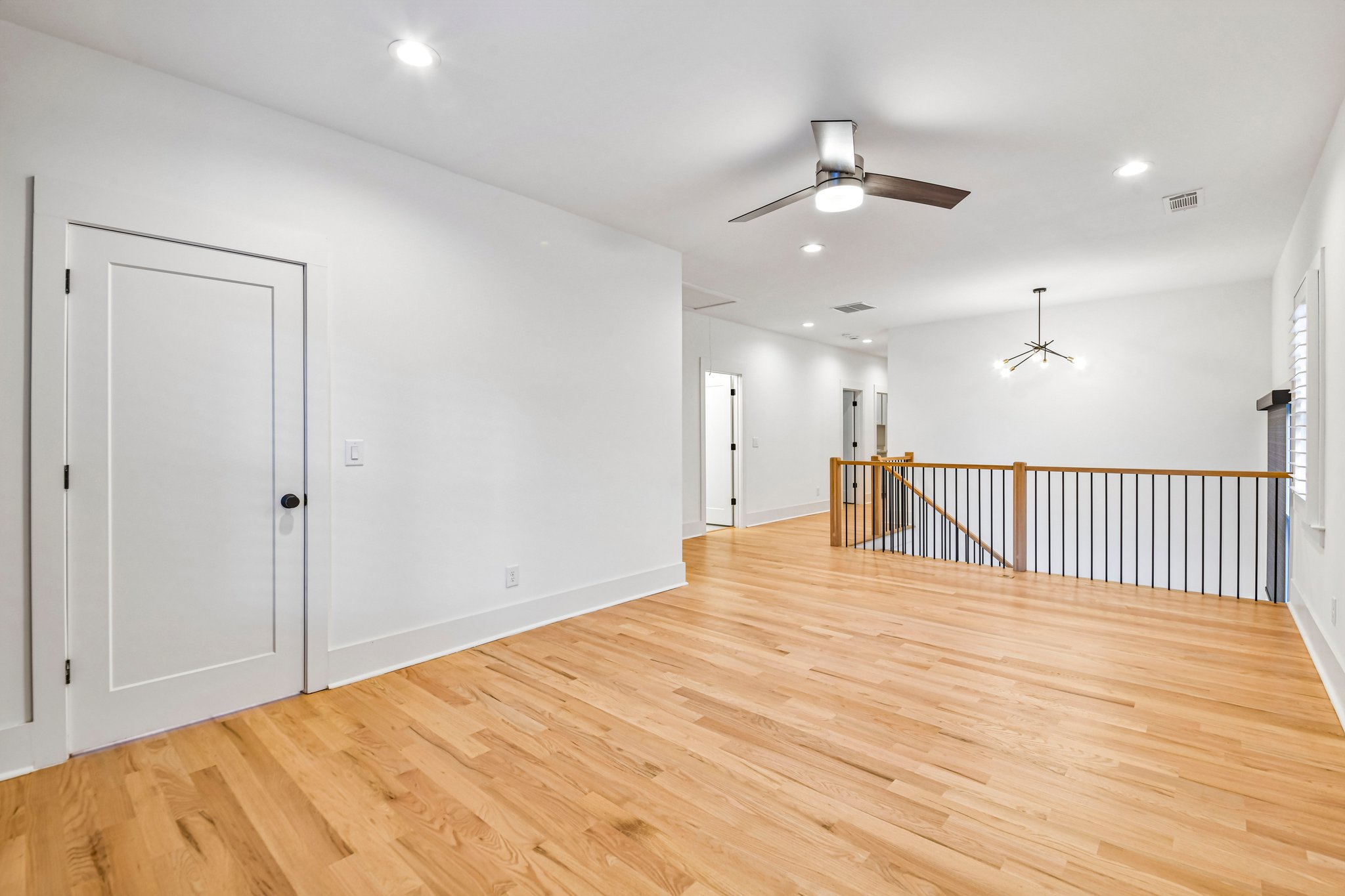 Photo 15 of 30 of 2073 Candler Road SE, Atlanta, GA