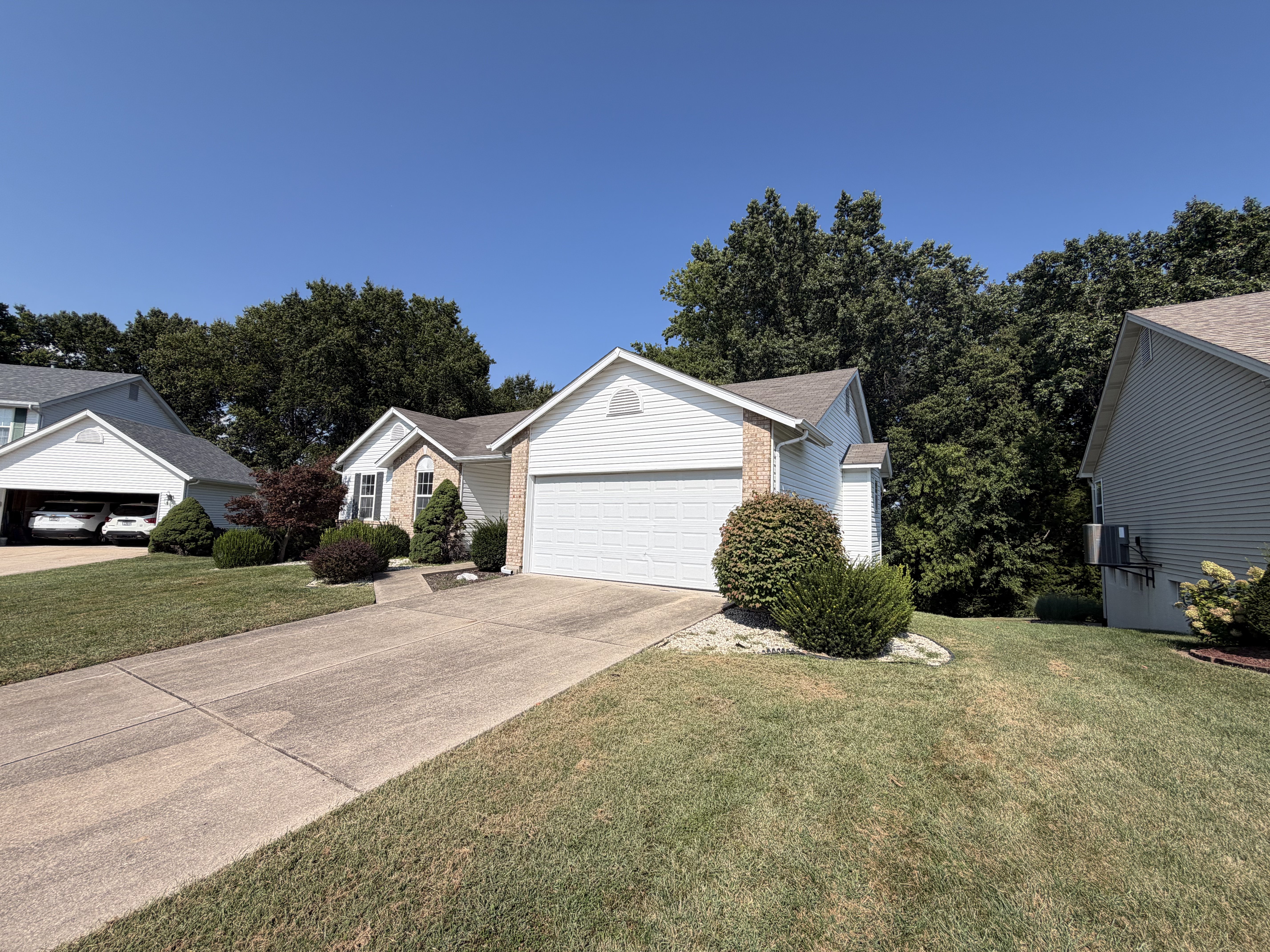 Photo 19 of 23 of 2827 Bromley Dr, O Fallon, MO