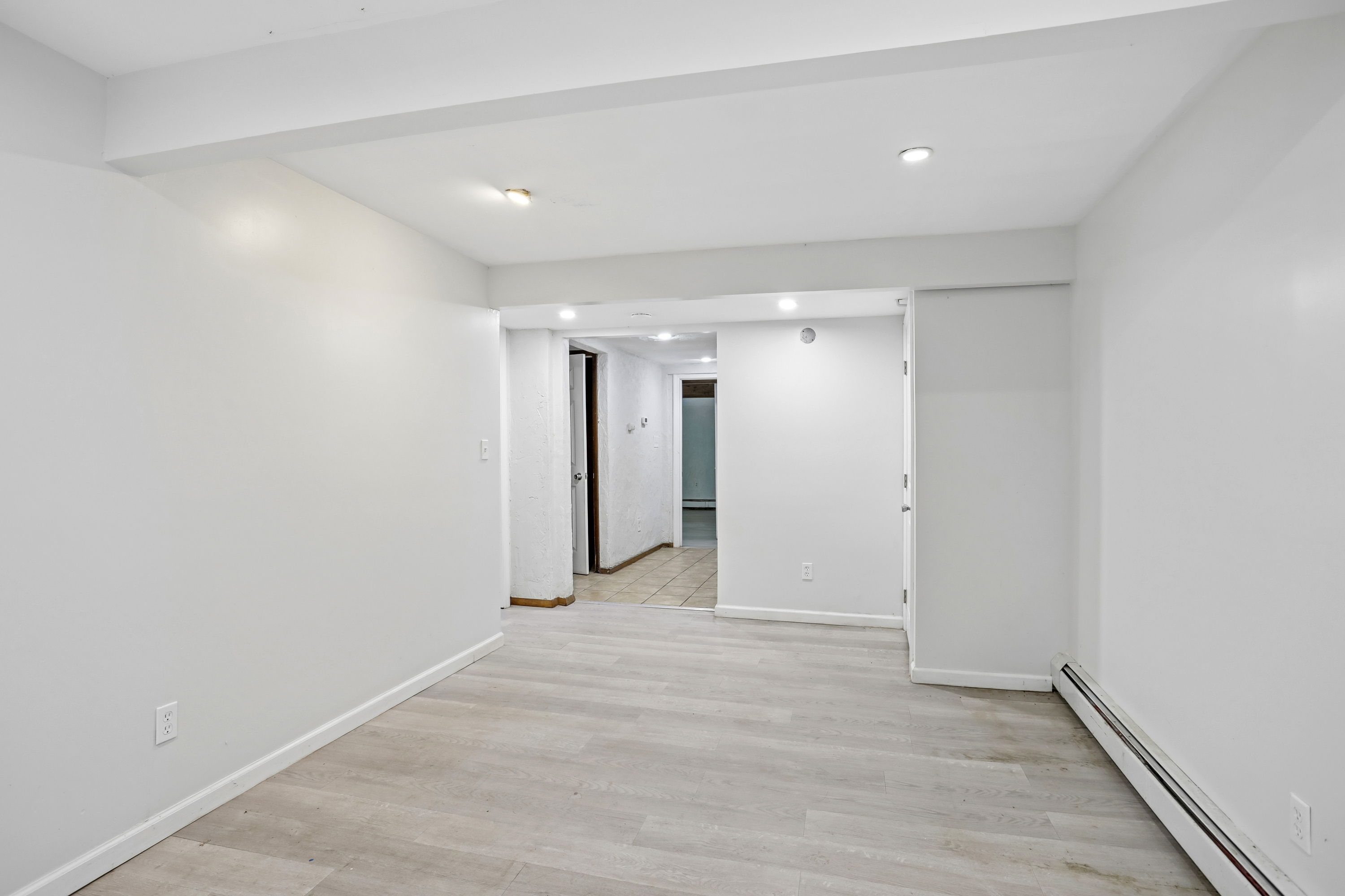 Photo 24 of 31 of 951 Haverstraw Rd, Suffern, NY