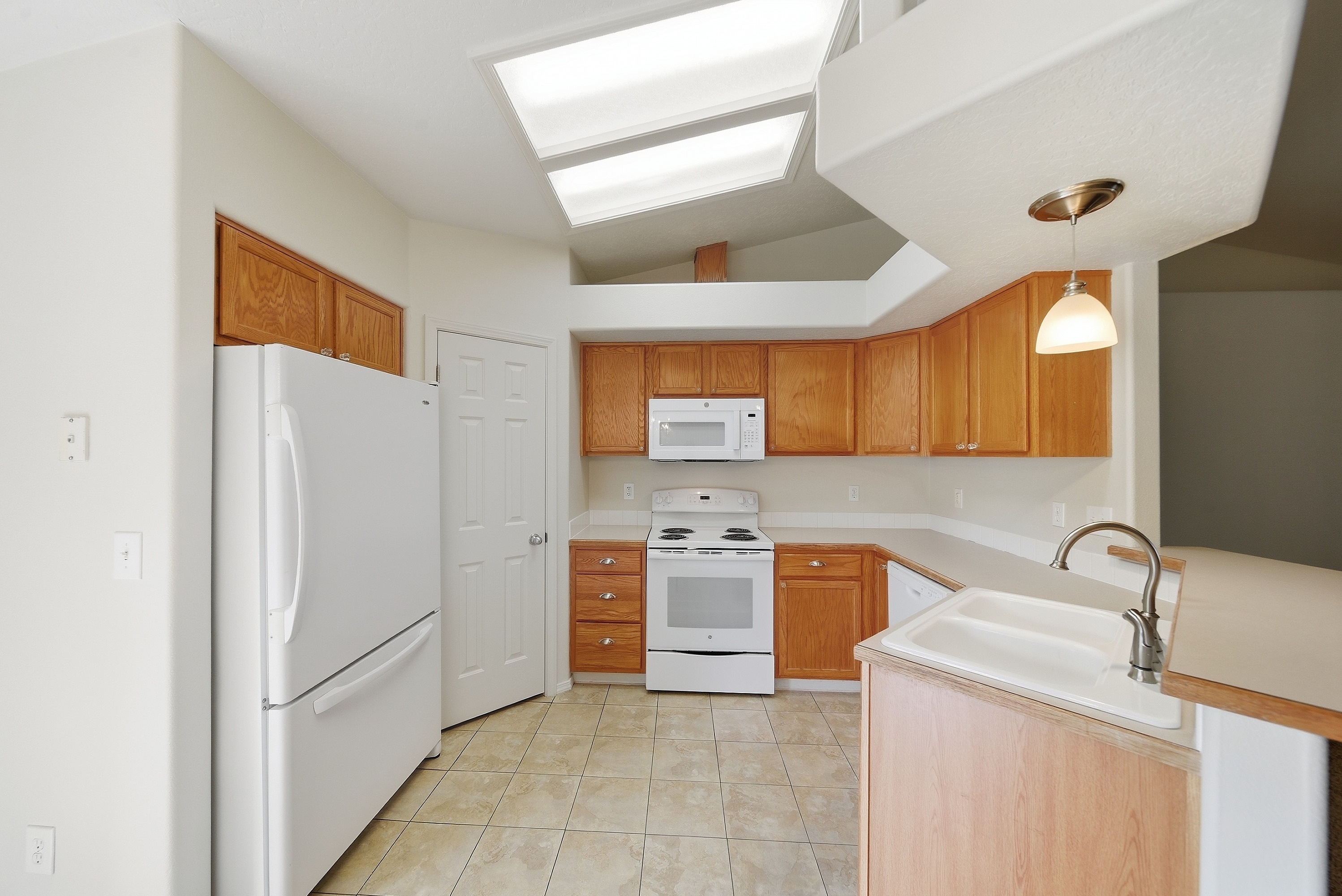 Photo 4 of 26 of 2419 E Maryland Ave, Nampa, ID