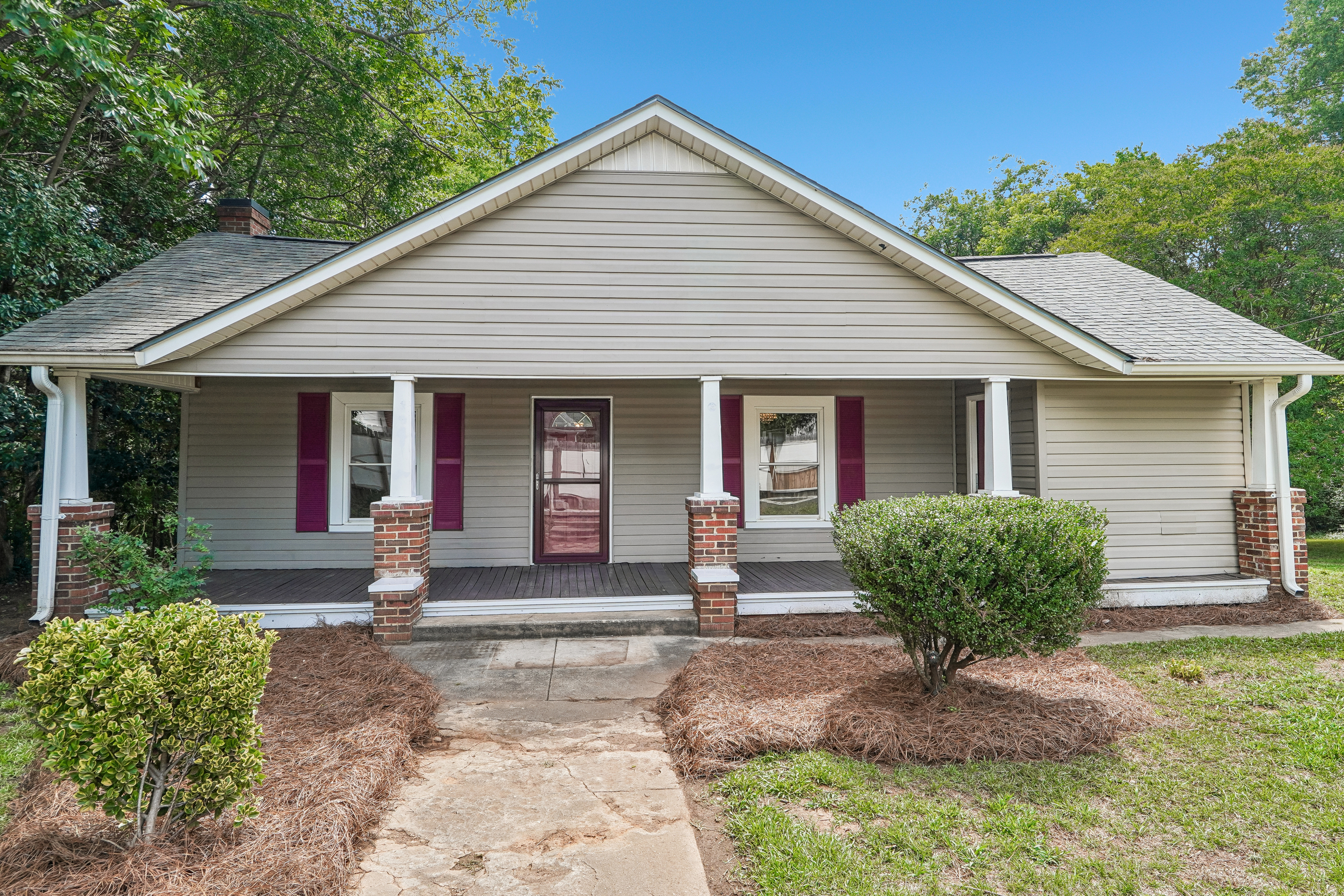 Photo 9 of 30 of 35 Marsh Ave, Wadesboro, NC