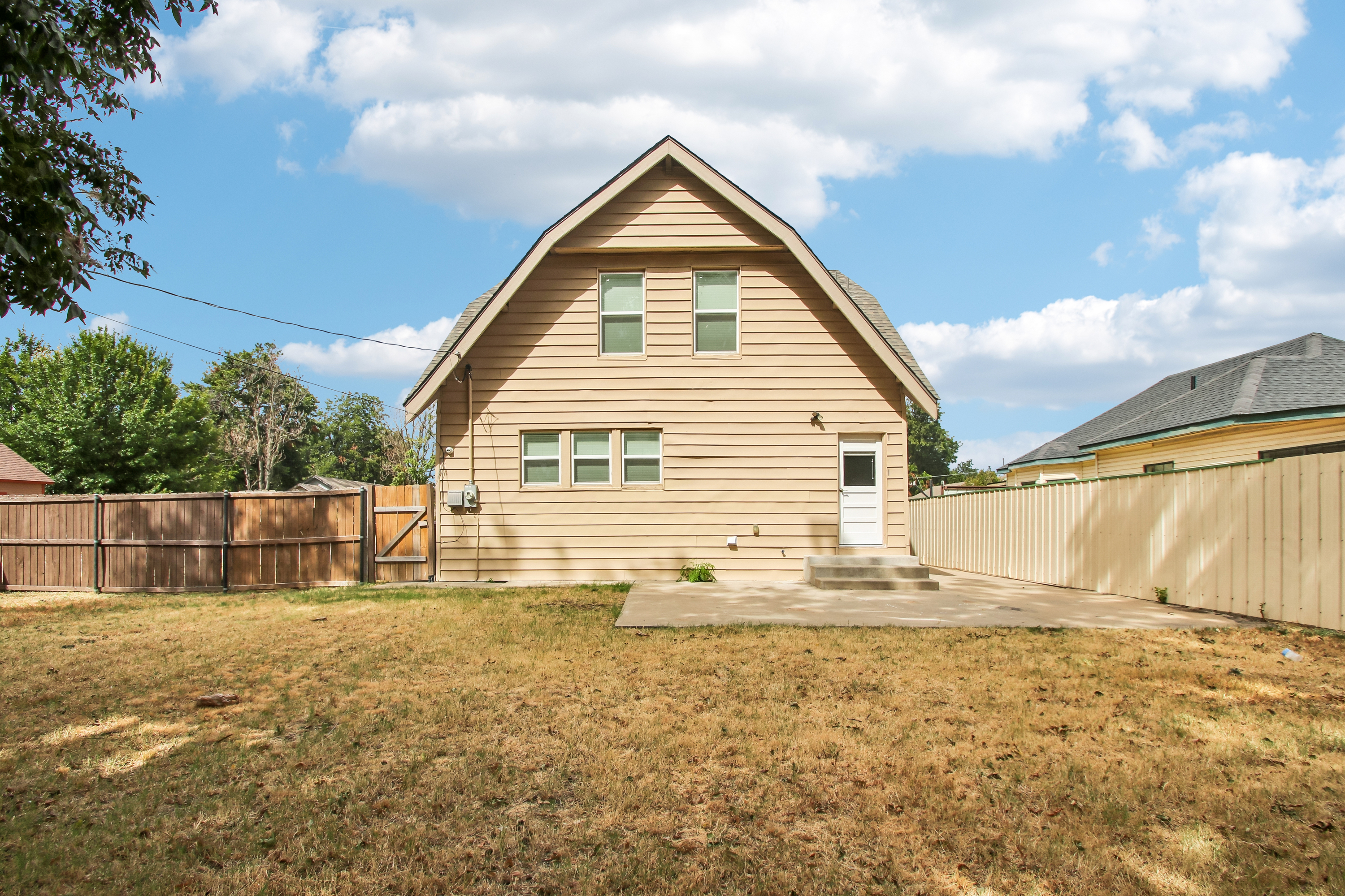Photo 5 of 38 of 537 S Miles Ave, El Reno, OK