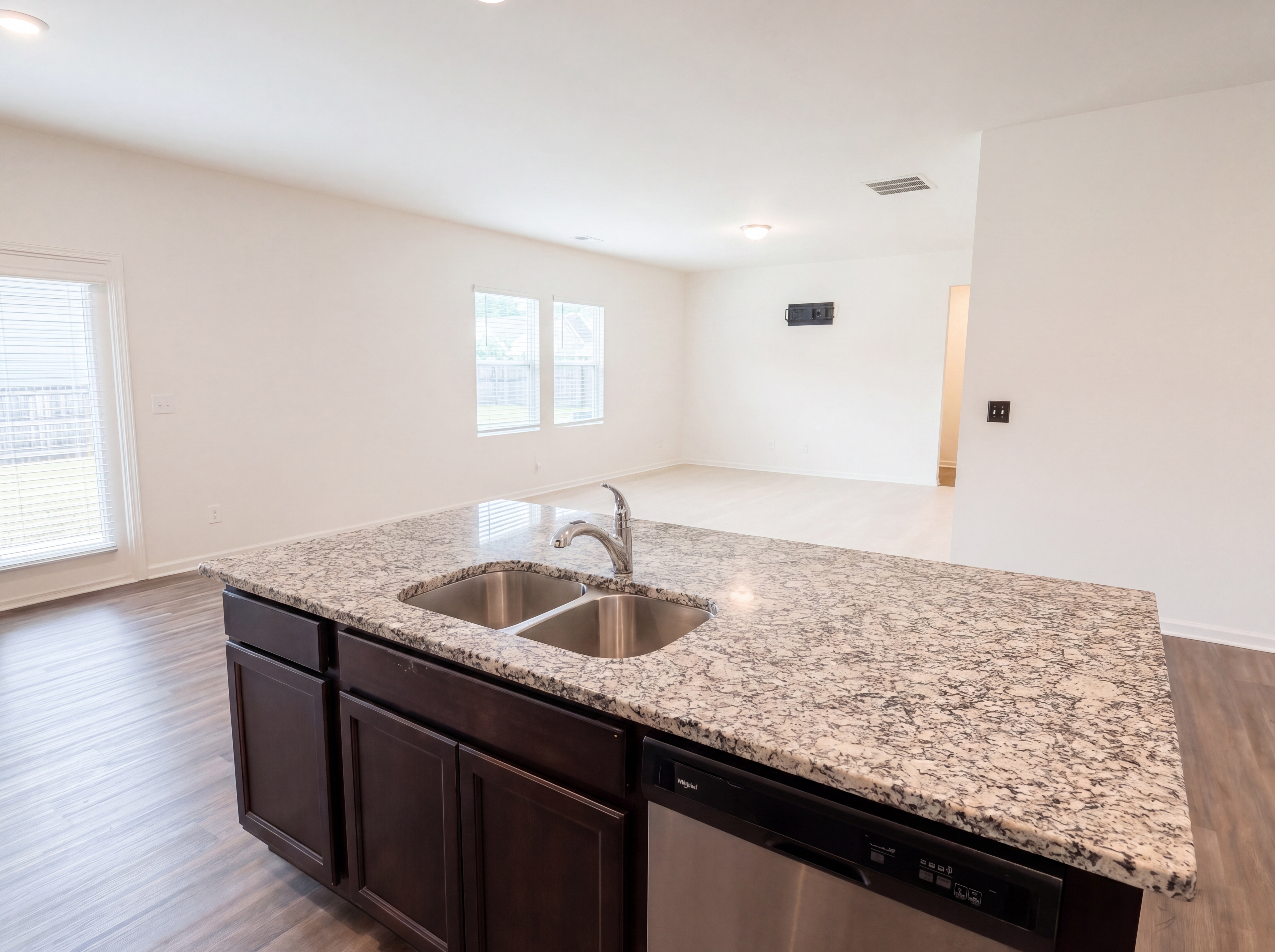 Photo 7 of 29 of 15 Regal Ln, Covington, GA