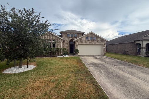Photo 1 of 25 of 7820 Amber Ct, Texas City, TX