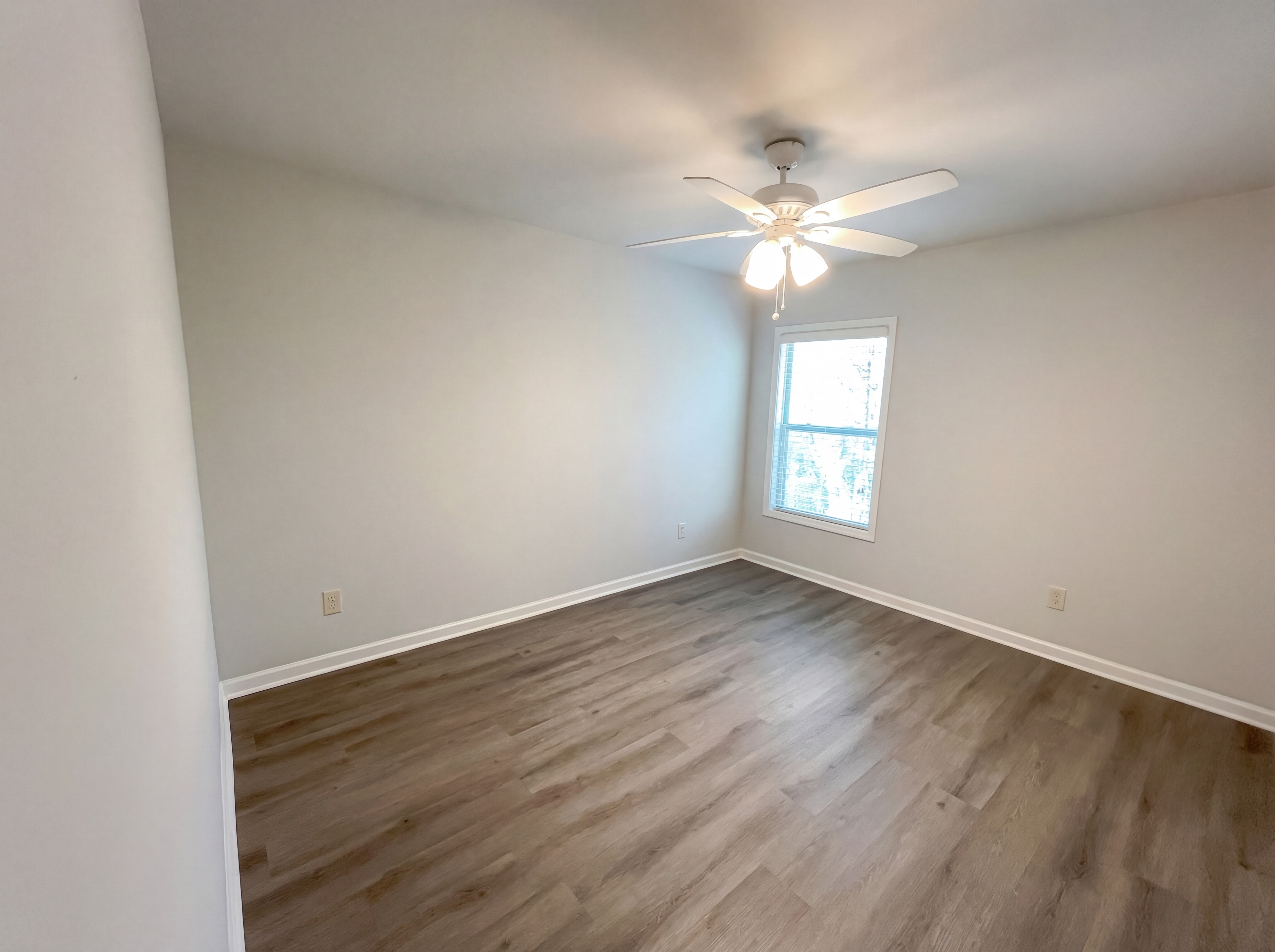 Photo 13 of 19 of 220 Madison Ave, Acworth, GA