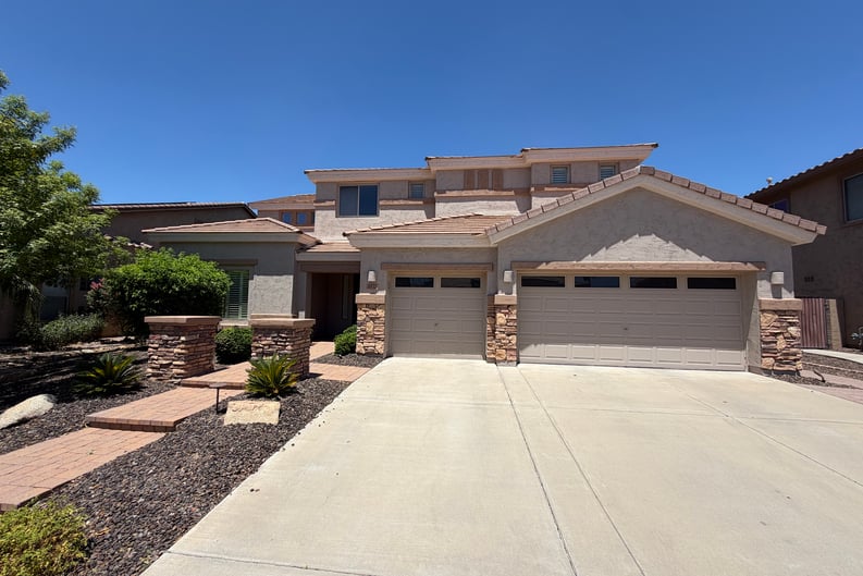 Property photo 1 of 5032 W Yearling Rd