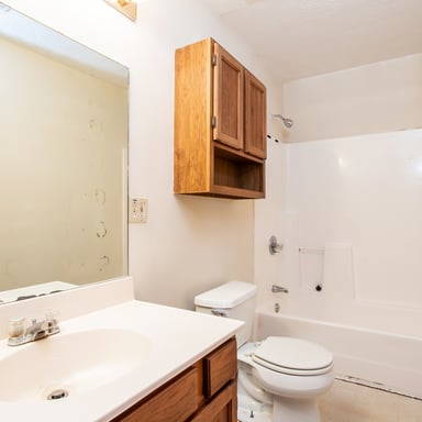 Property photo 3 of 5941 Bridge Garden Rd